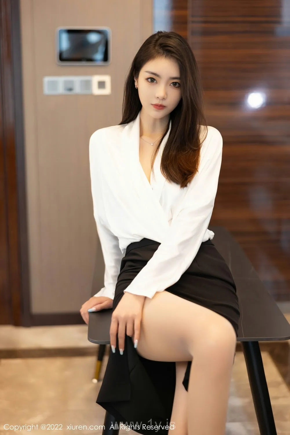 XIUREN(秀人网) NO.4869 Adorable & Elegant Asian Beauty 可樂Vicky
