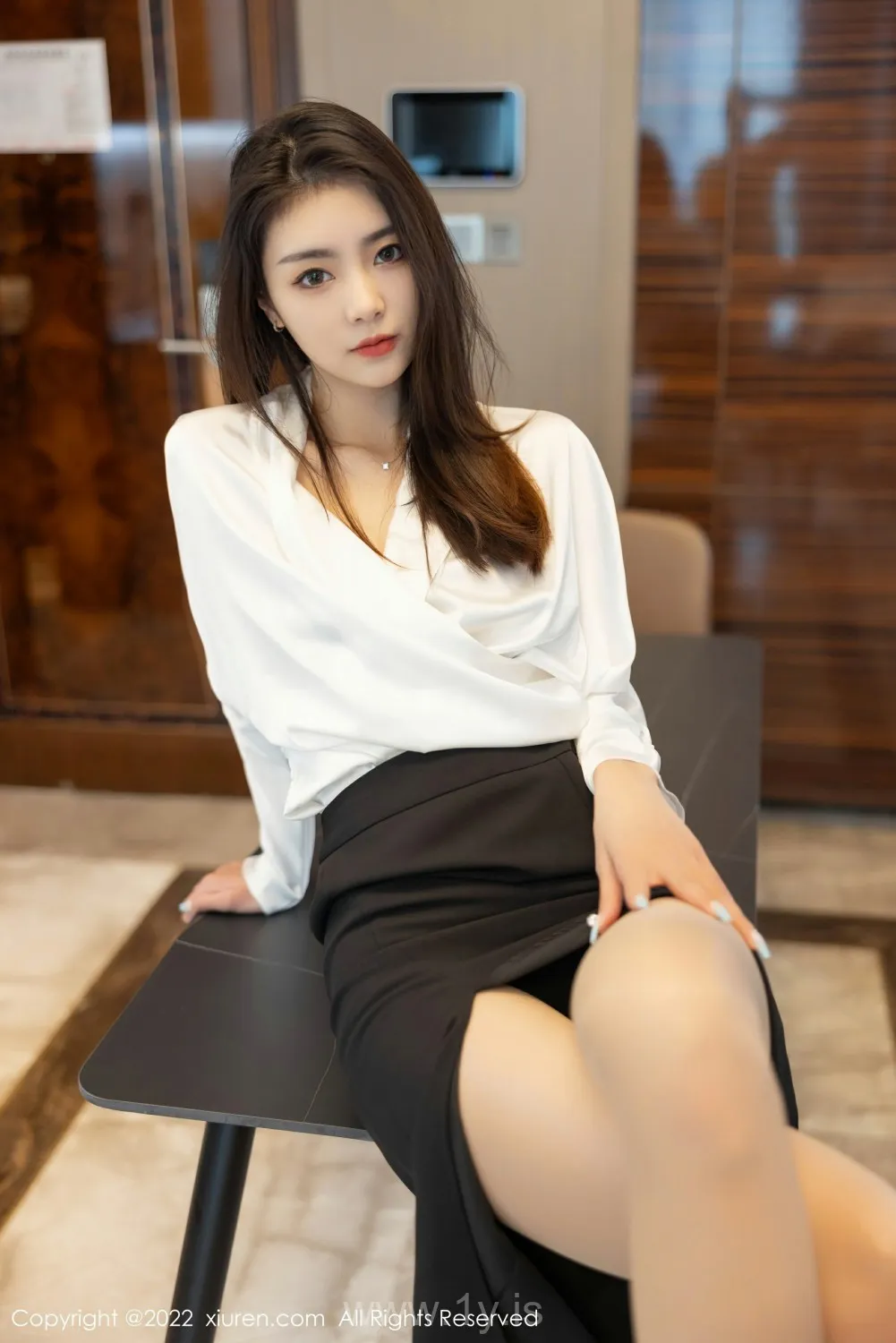 XIUREN(秀人网) NO.4869 Adorable & Elegant Asian Beauty 可樂Vicky