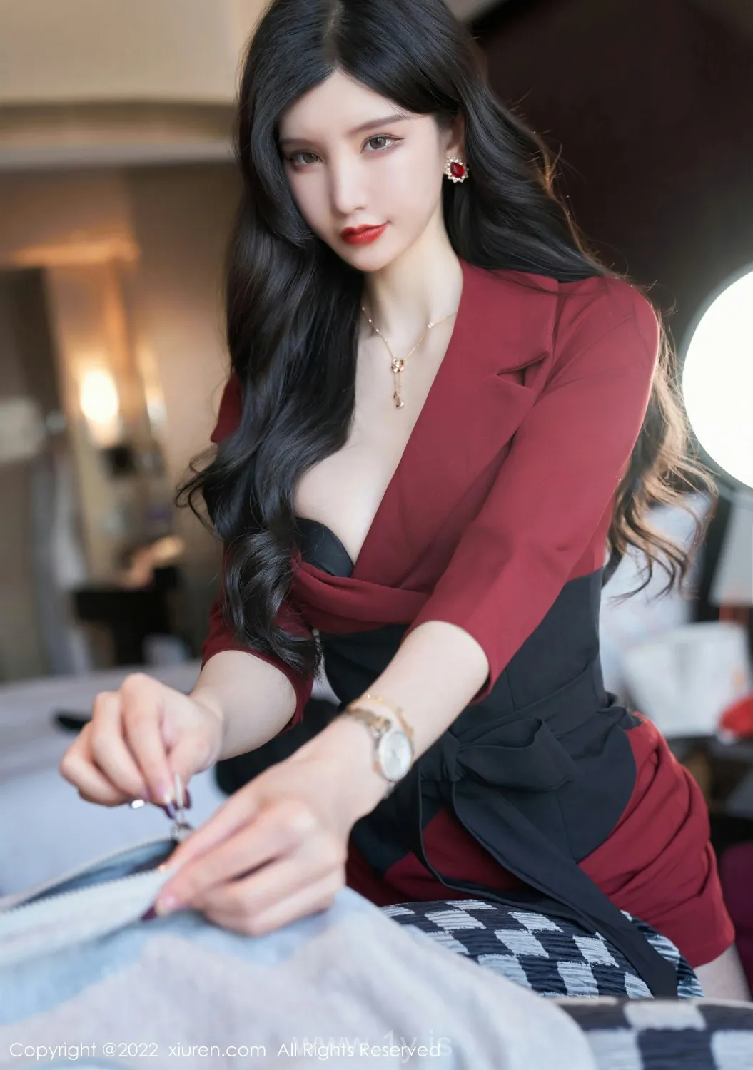 XIUREN(秀人网) NO.4877 Knockout & Trendy Chinese Girl 周于希Sally