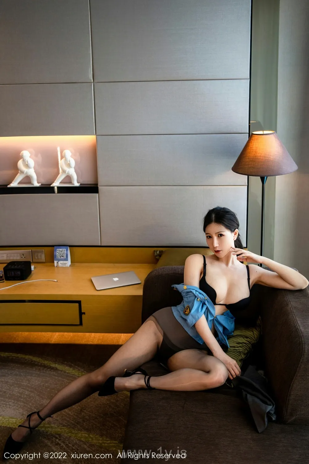 XIUREN(秀人网) NO.4887 Breathtaking Asian Homebody Girl 顾乔楠Cora