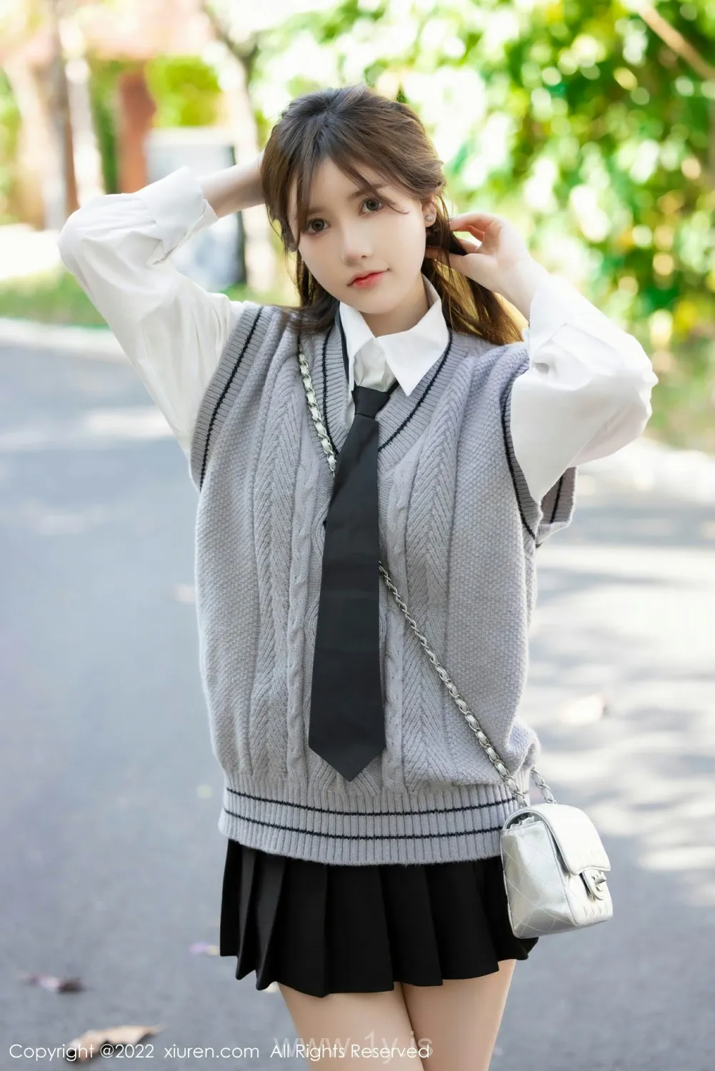 XIUREN(秀人网) NO.4896 Decent & Trendy Asian Belle 美桃酱