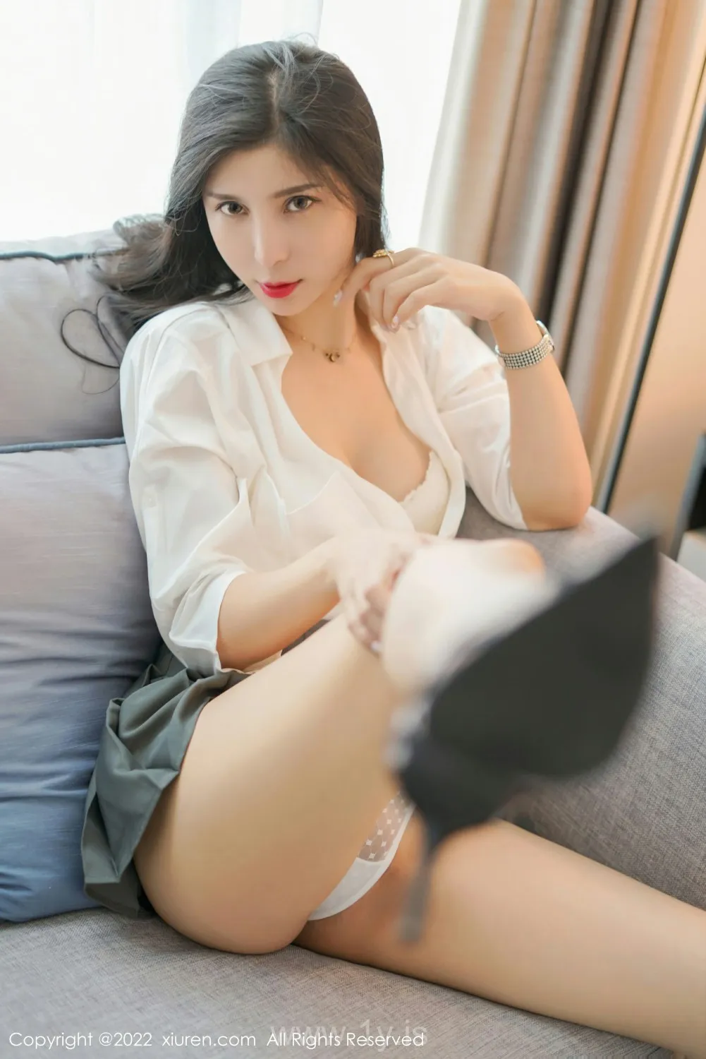 XIUREN(秀人网) NO.4918 Delightful Asian Babe 小蛮妖Yummy