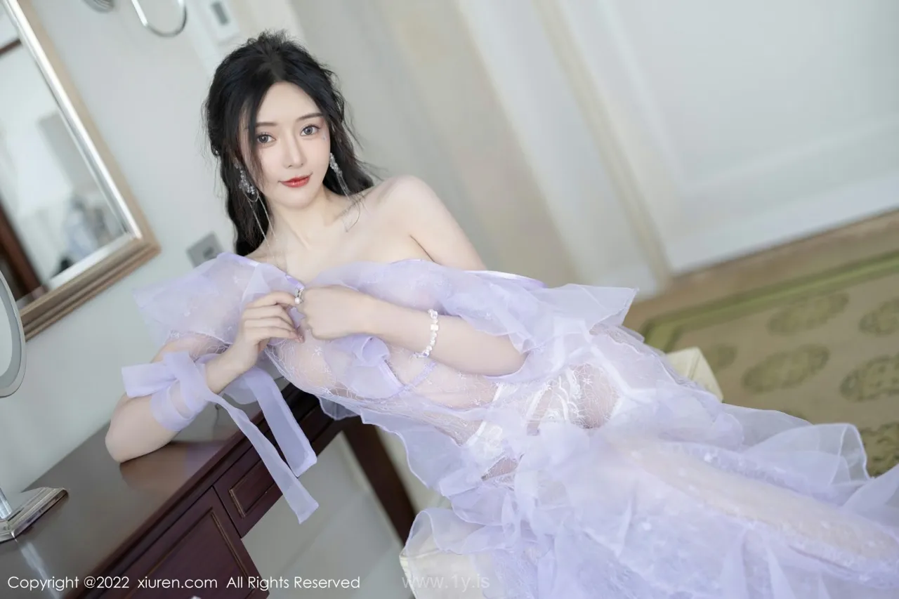 XIUREN(秀人网) NO.4949 Pretty & Charming Asian Hottie 王馨瑶yanni