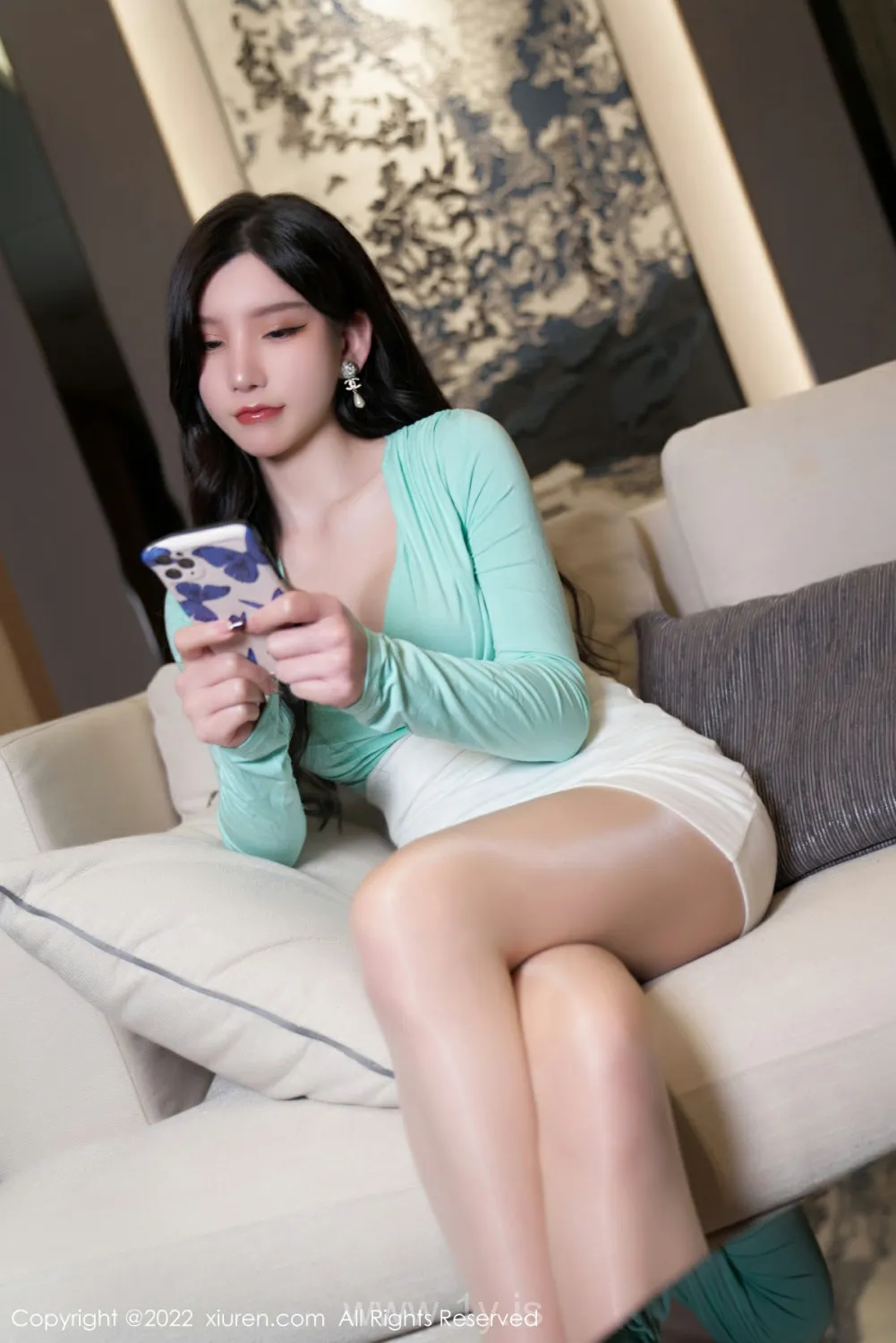 XIUREN(秀人网) NO.4951 Elegant & Trendy Chinese Women 周于希Sally