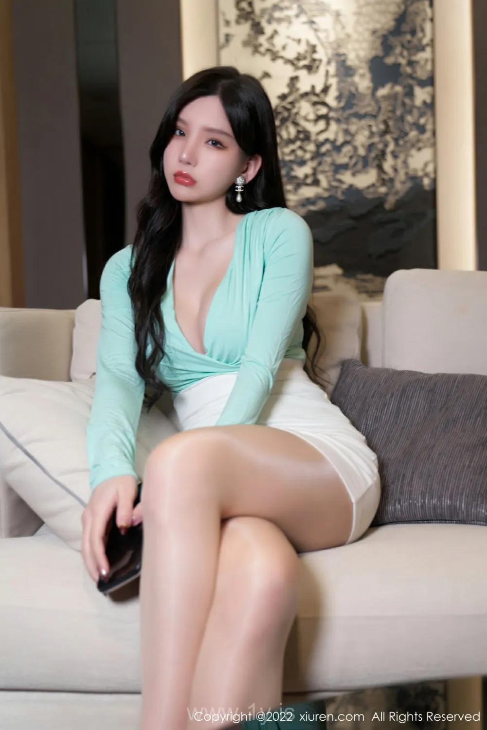 XIUREN(秀人网) NO.4951 Elegant & Trendy Chinese Women 周于希Sally