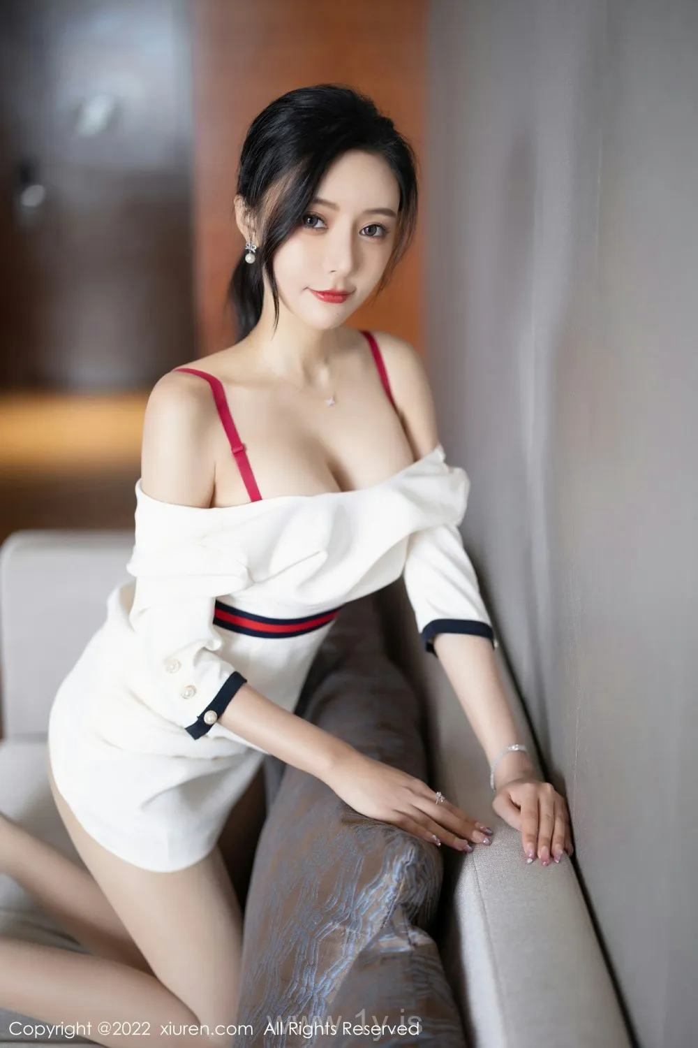 XIUREN(秀人网) NO.4963 Elegant Chinese Model 王馨瑶yanni