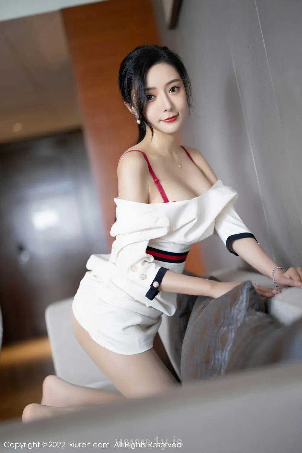 XIUREN(秀人网) NO.4963 Elegant Chinese Model 王馨瑶yanni