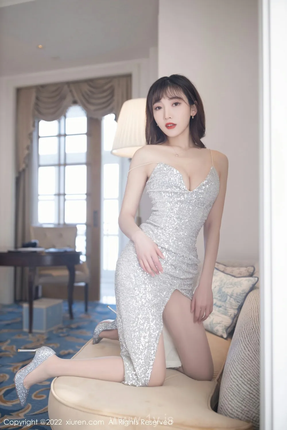 XIUREN(秀人网) NO.5003 Decent Asian Homebody Girl 陆萱萱