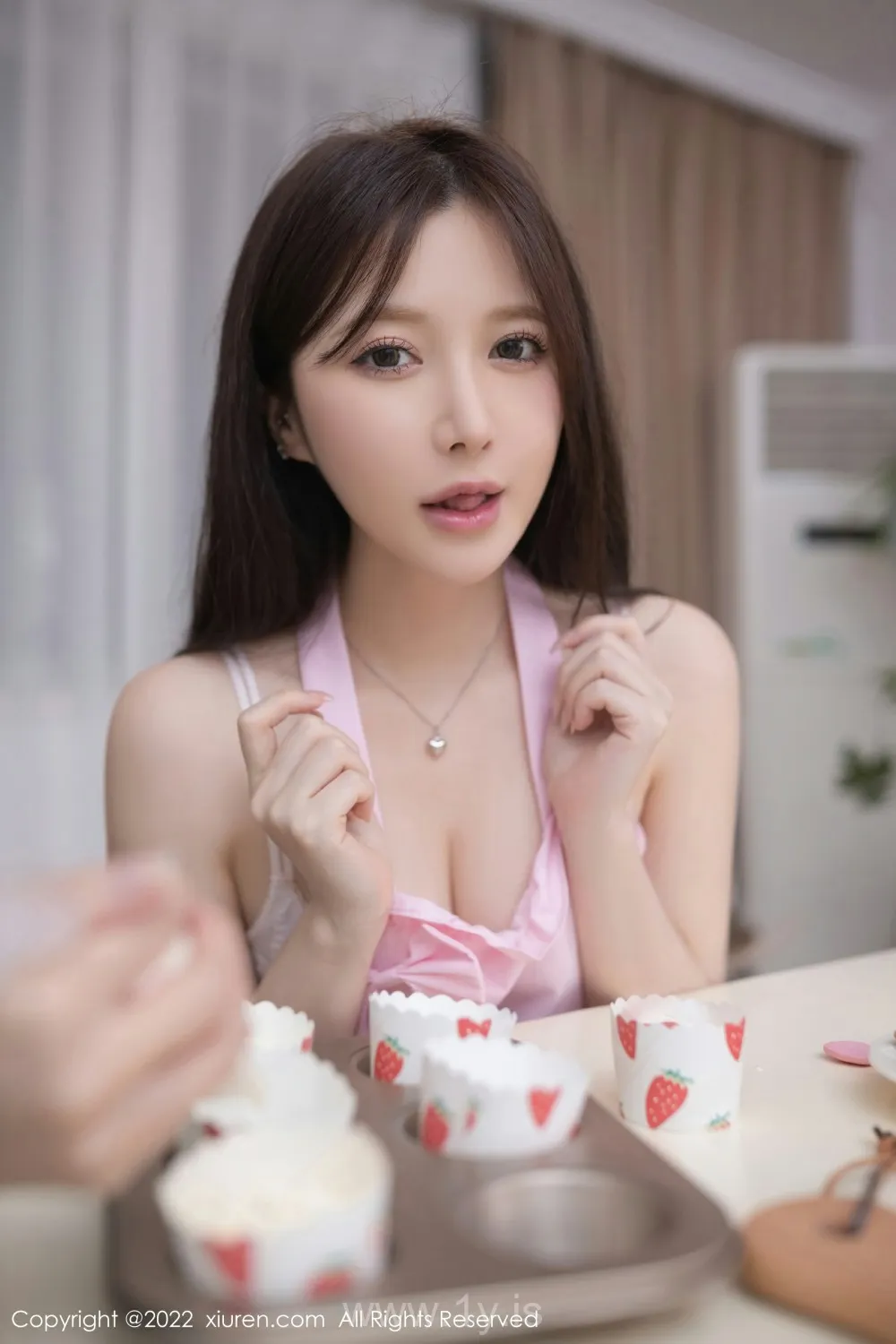 XIUREN(秀人网) NO.5008 Quiet Asian Beauty 鱼子酱Fish