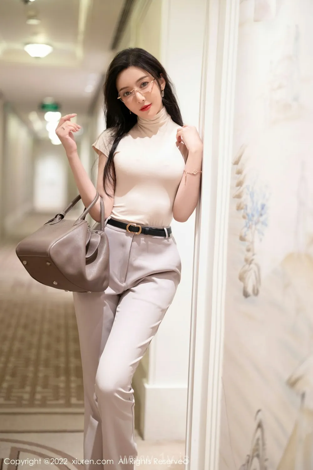 XIUREN(秀人网) NO.5015 Fancy Asian Women 王馨瑶yanni