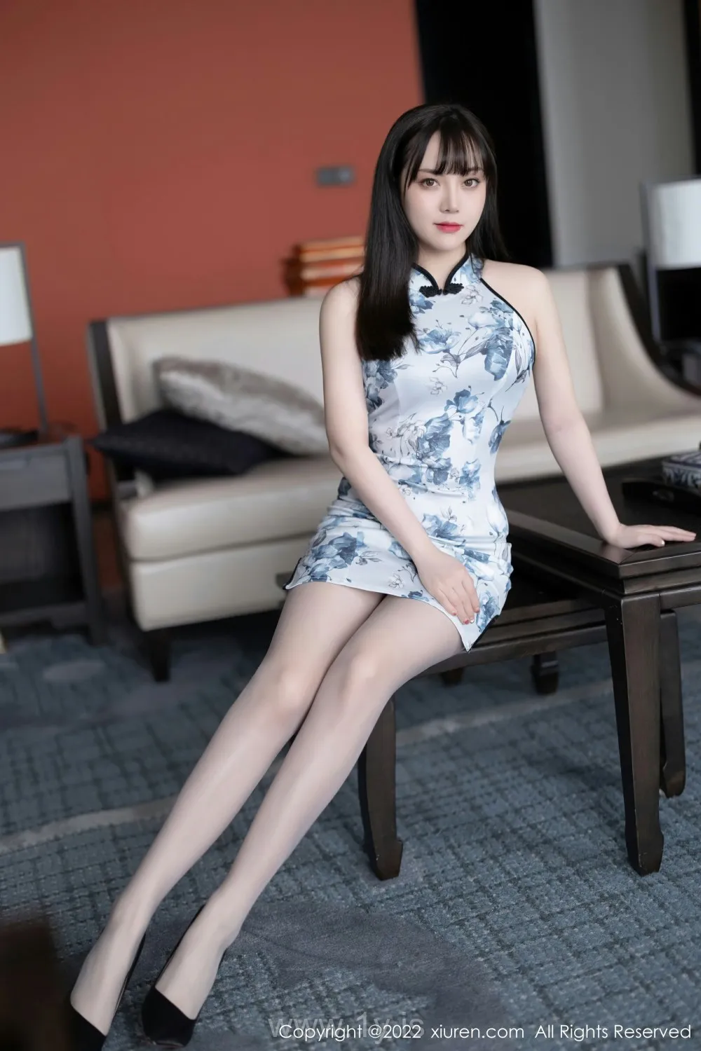 XIUREN(秀人网) NO.5025 Pretty & Extraordinary Asian Babe 豆瓣酱