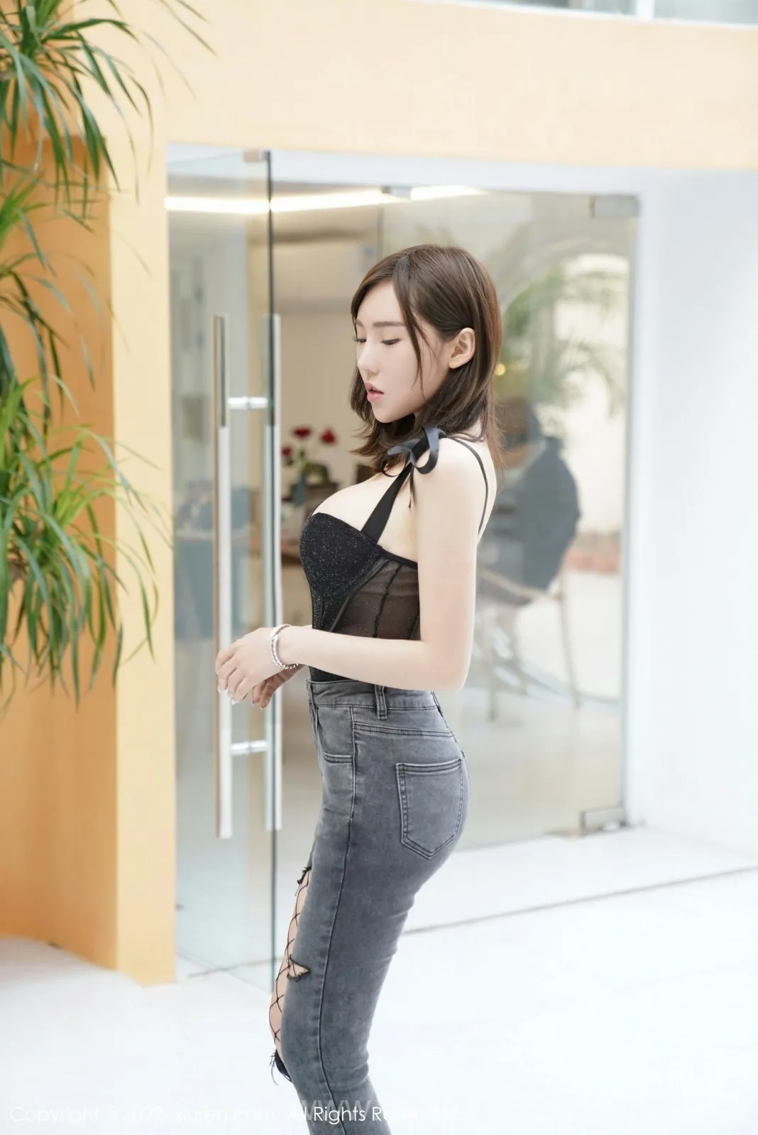 XIUREN(秀人网) NO.5083 Fashionable Asian Women 萌汉药baby