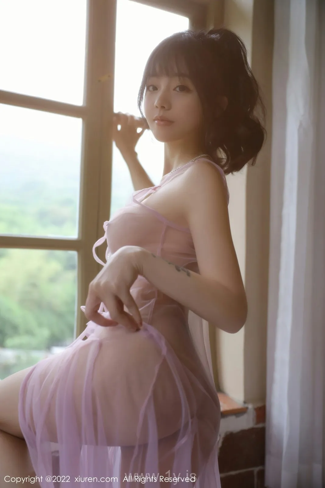 XIUREN(秀人网) NO.5085 Stylish Chinese Homebody Girl 佘贝拉bella