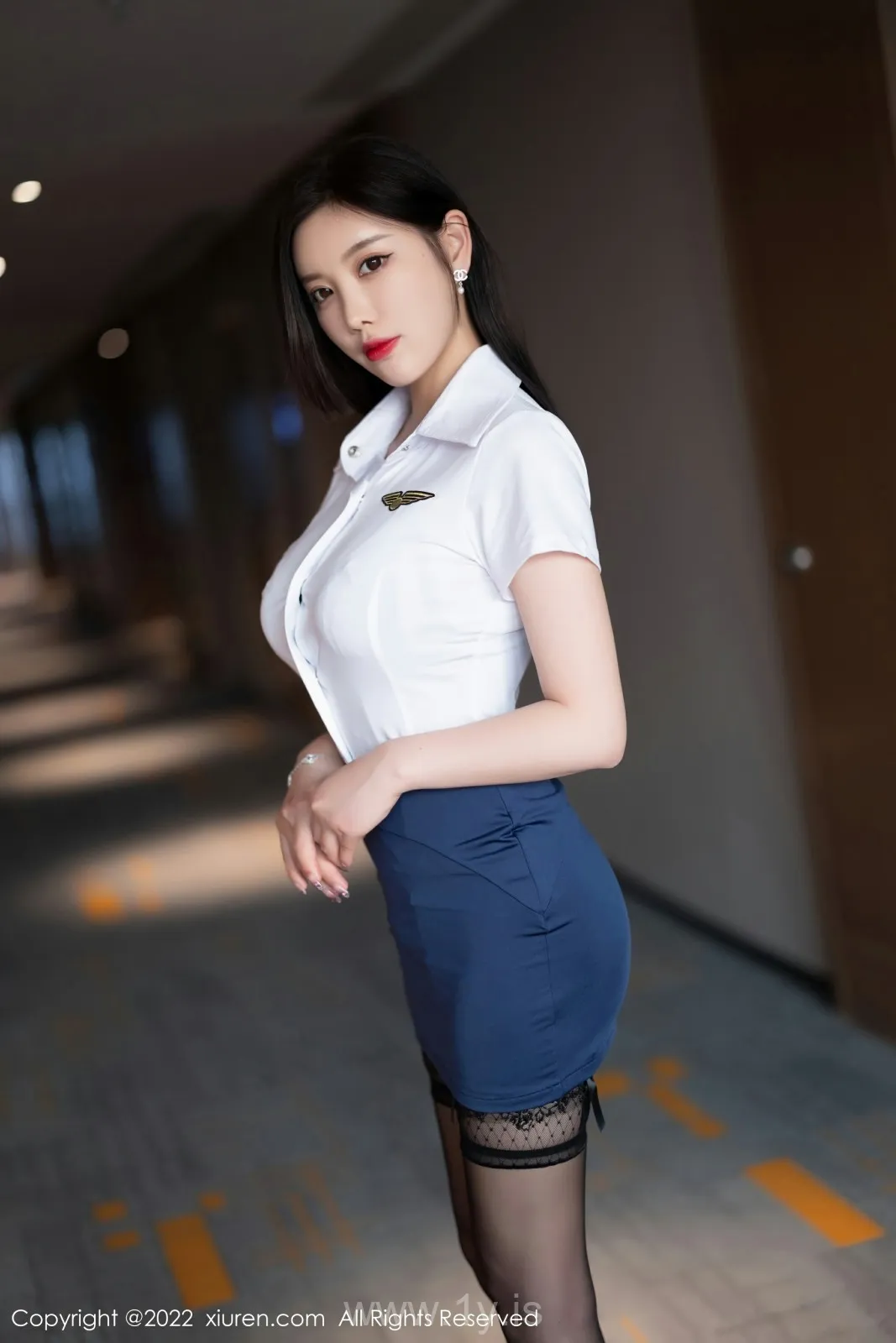 XIUREN(秀人网) NO.5114 Classy Asian Cougar 杨晨晨Yome