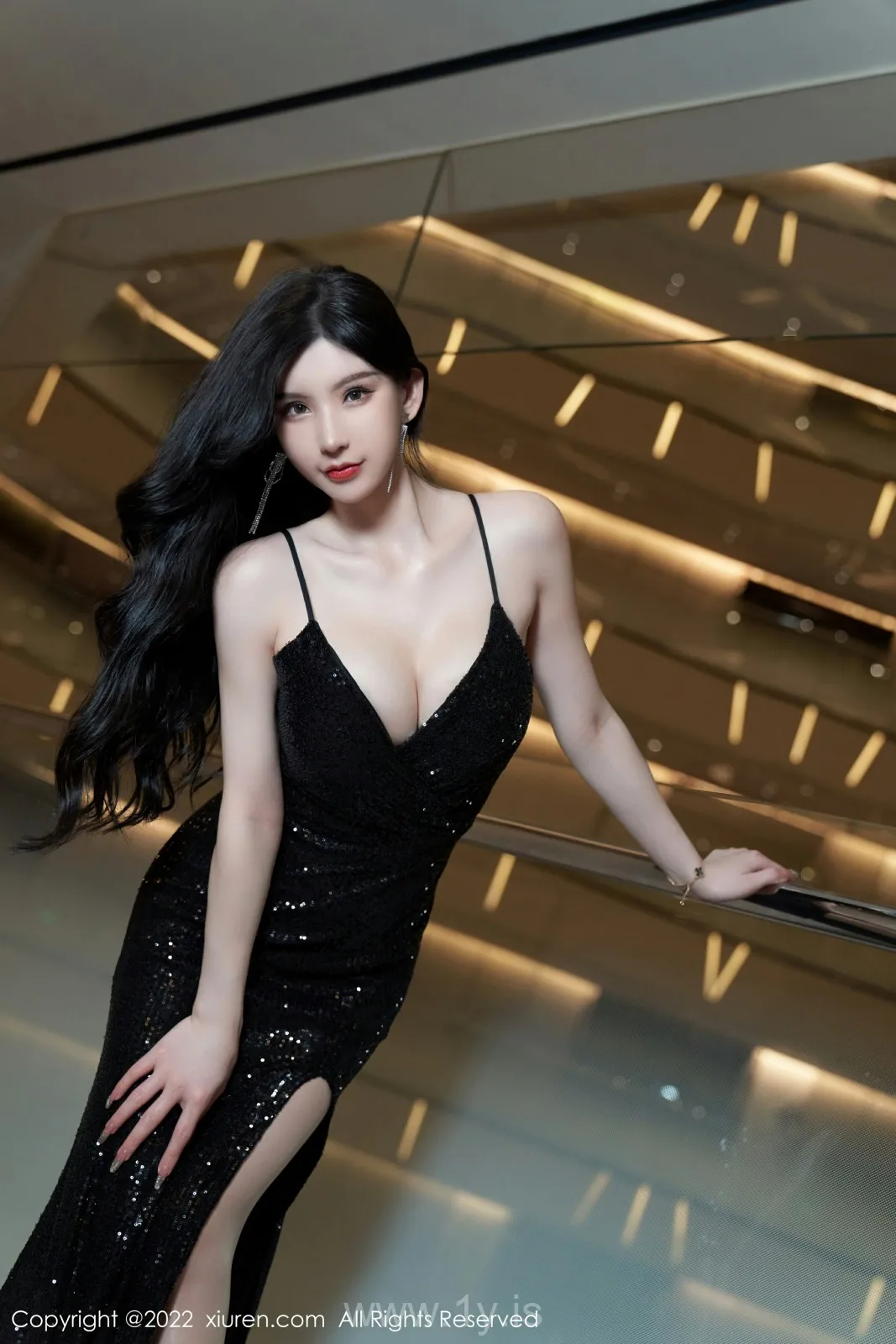 XIUREN(秀人网) NO.5190 Knockout & Graceful Asian Homebody Girl 周于希Sally