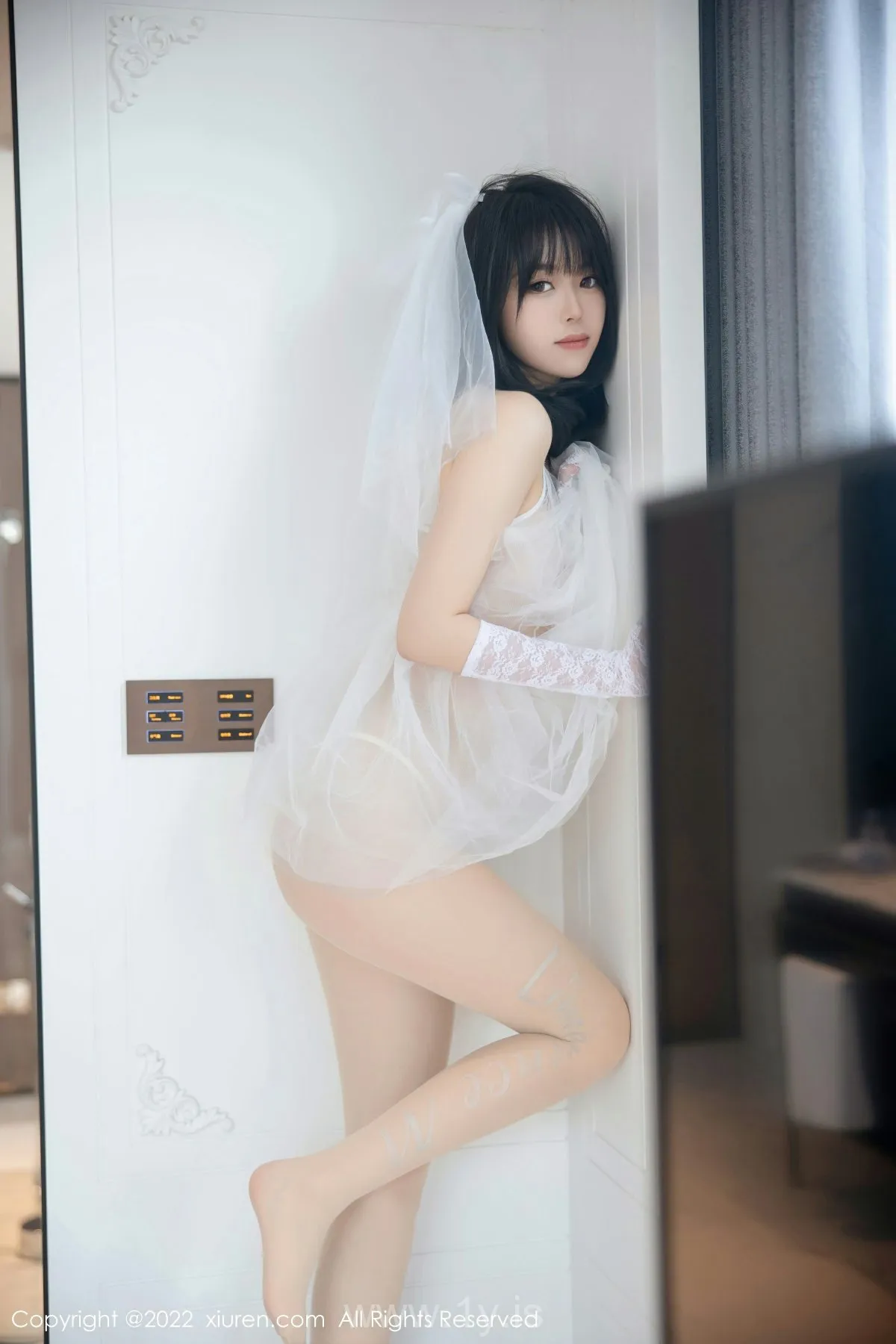 XIUREN(秀人网) NO.5212 Stunning Asian Girl 奶瓶