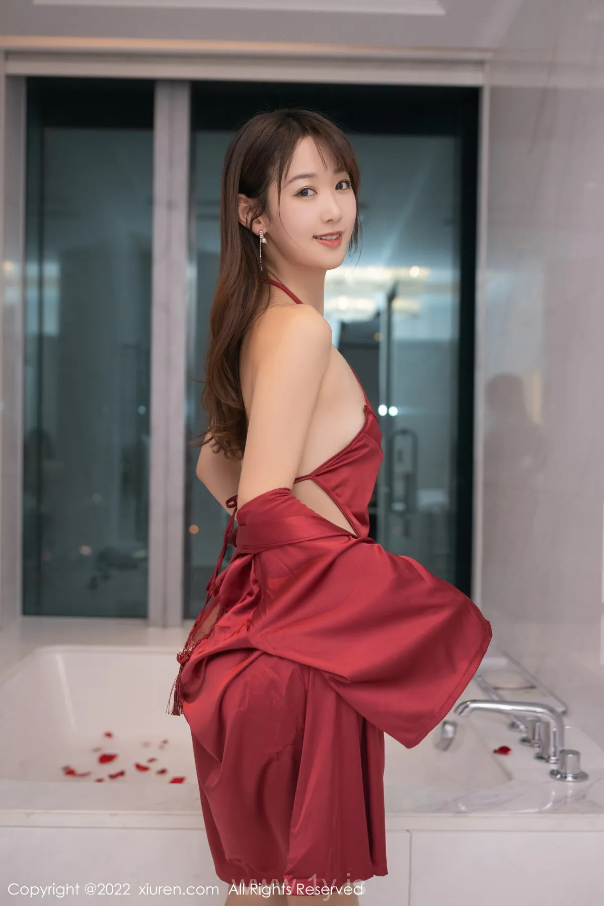 XIUREN(秀人网) NO.5226 Fancy & Attractive Chinese Girl 唐安琪