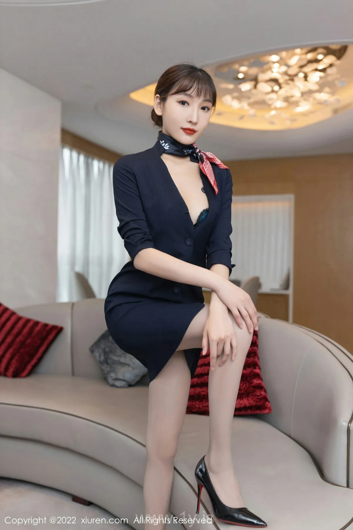 XIUREN(秀人网) NO.5245 Classy Chinese Babe 陆萱萱