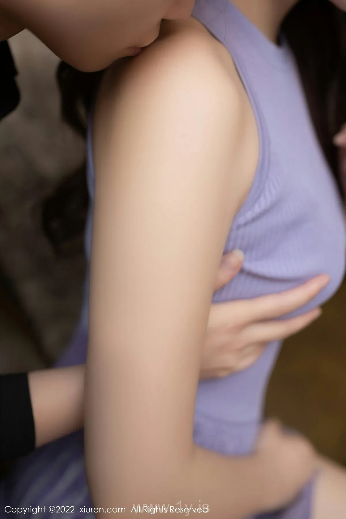 XIUREN(秀人网) NO.5252 Hot Chinese Homebody Girl 鱼子酱Fish