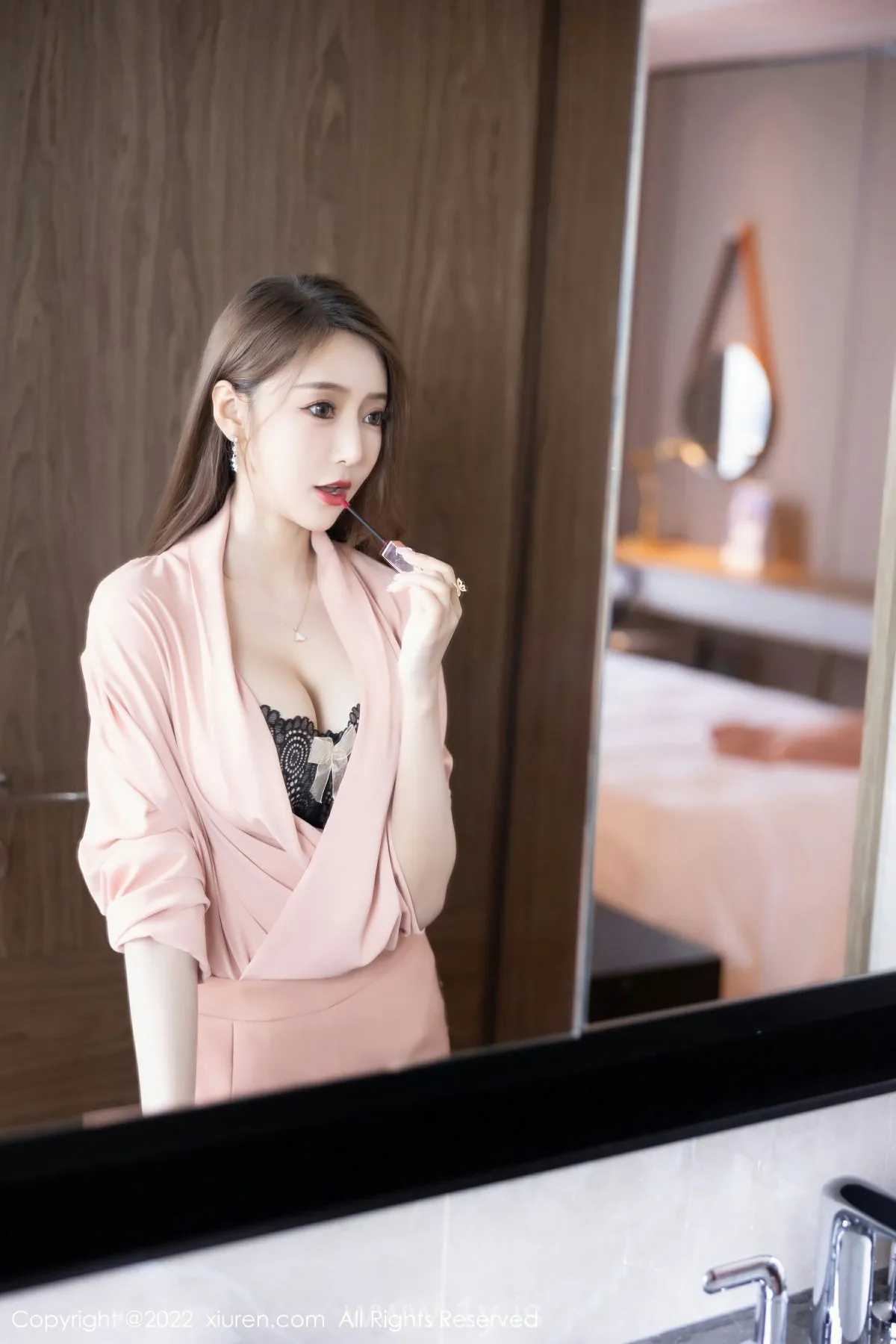 XIUREN(秀人网) NO.5257 Knockout & Lovely Asian Model 王馨瑶yanni