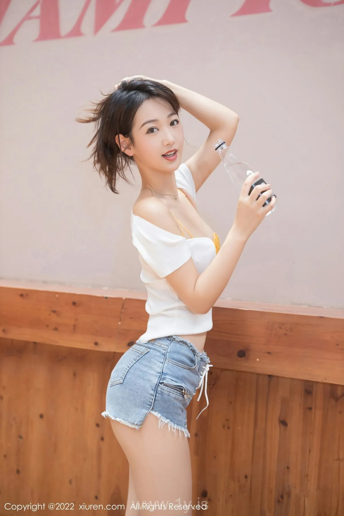 XIUREN(秀人网) NO.5258 Attractive & Decent Asian Homebody Girl 唐安琪