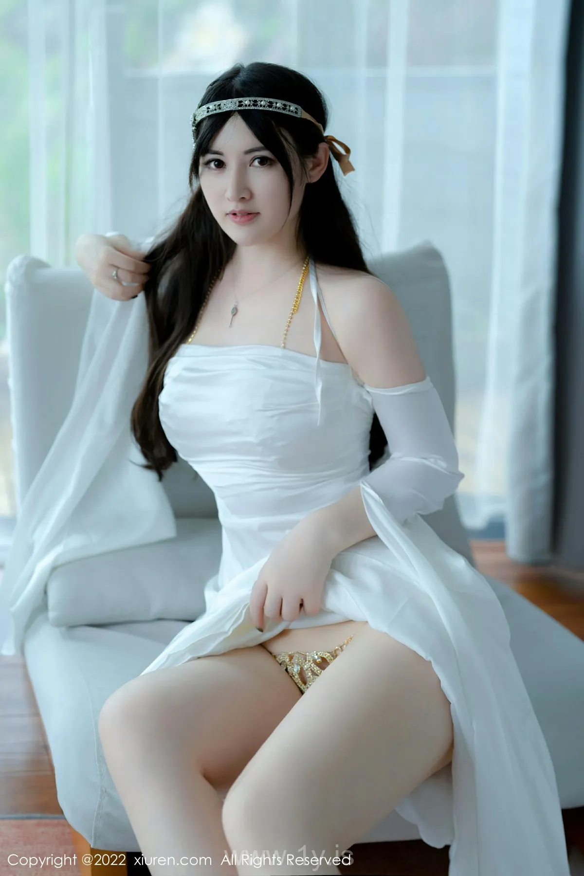XIUREN(秀人网) NO.5288 Lively & Lovely Chinese Mature Princess 诗诗kiki