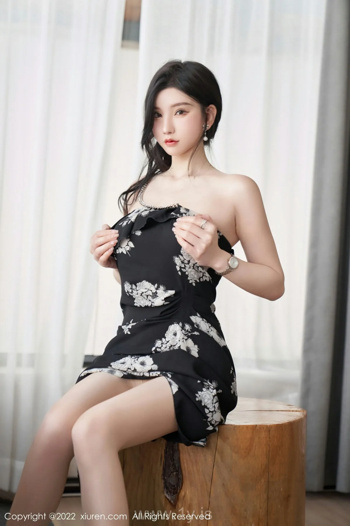 XIUREN(秀人网) No.5307 Trendy Asian Babe 周于希Sally
