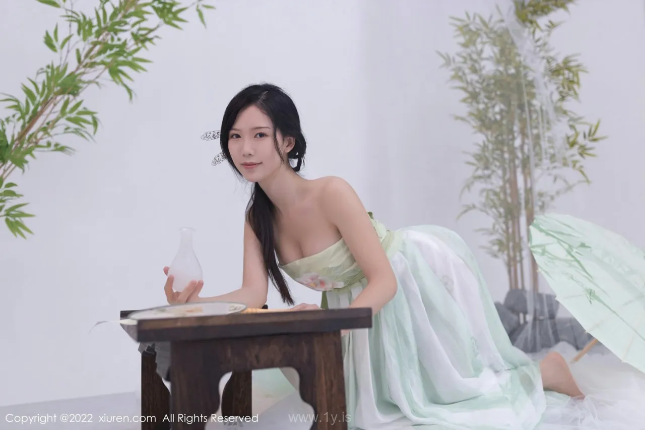 XIUREN(秀人网) No.5345 Cute & Charming Asian Goddess 利世