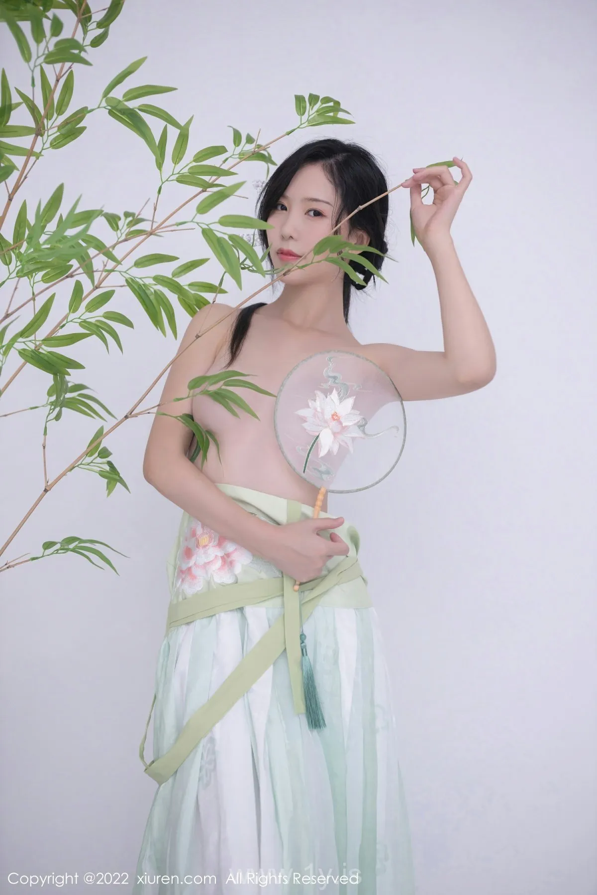 XIUREN(秀人网) No.5345 Cute & Charming Asian Goddess 利世