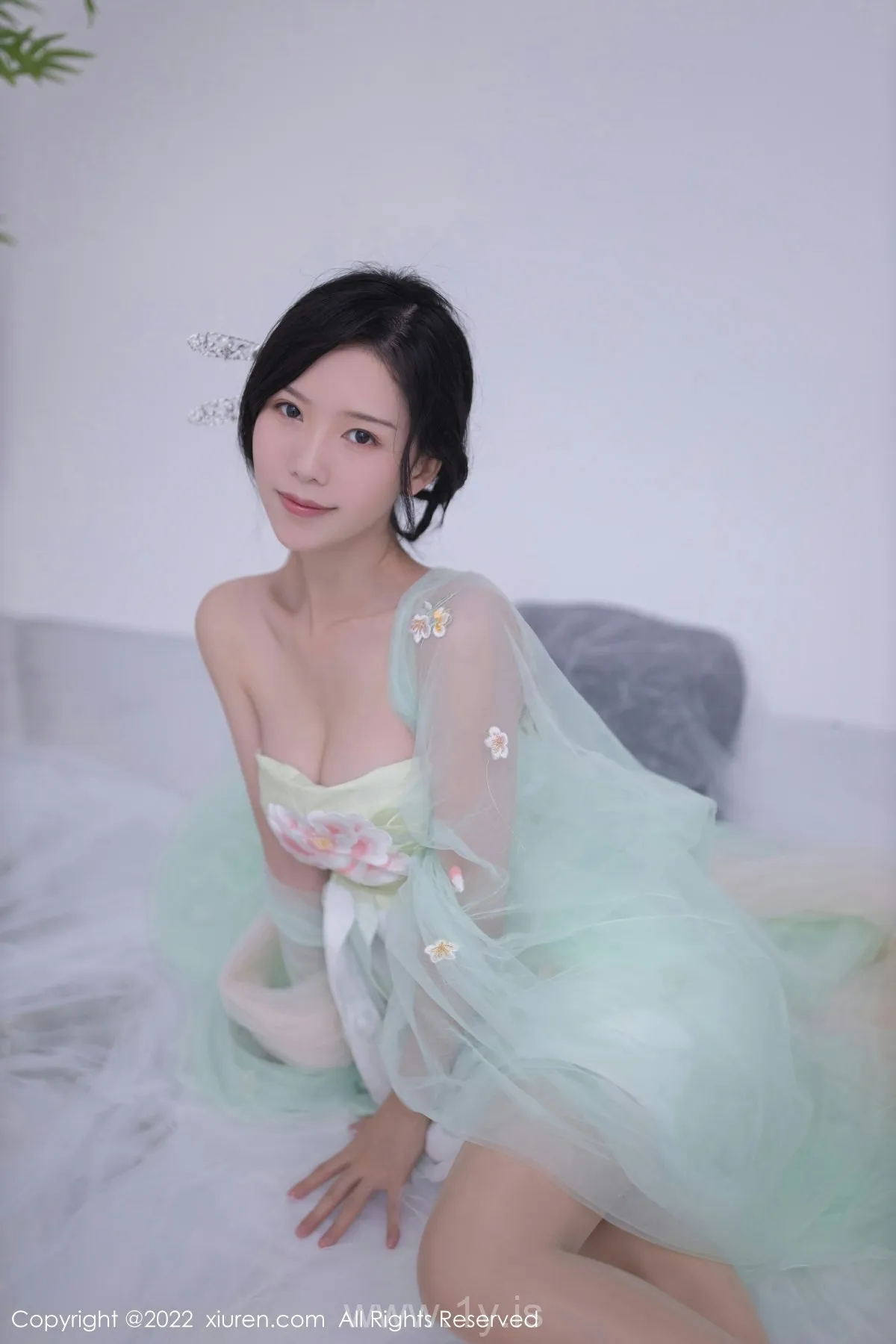 XIUREN(秀人网) No.5345 Cute & Charming Asian Goddess 利世