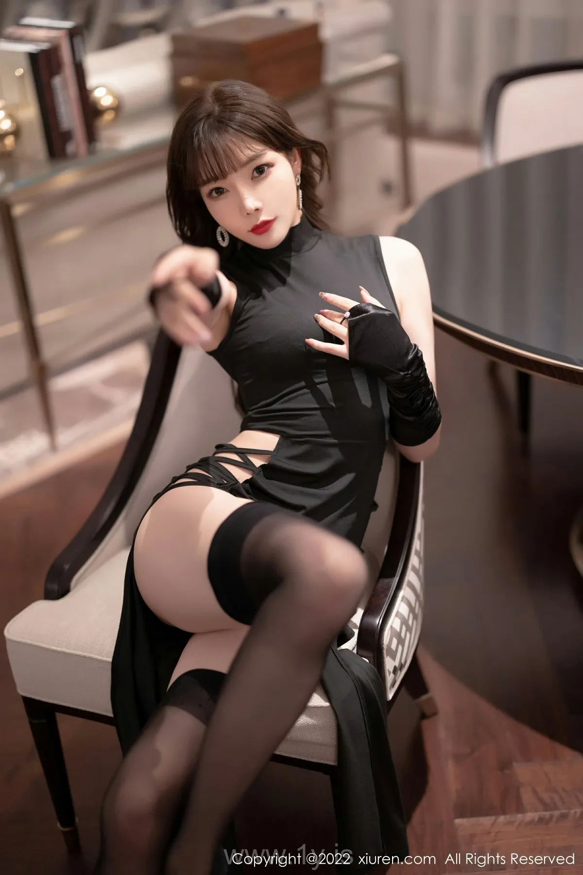 XIUREN(秀人网) No.5374 Sexy Chinese Women 徐莉芝Booty