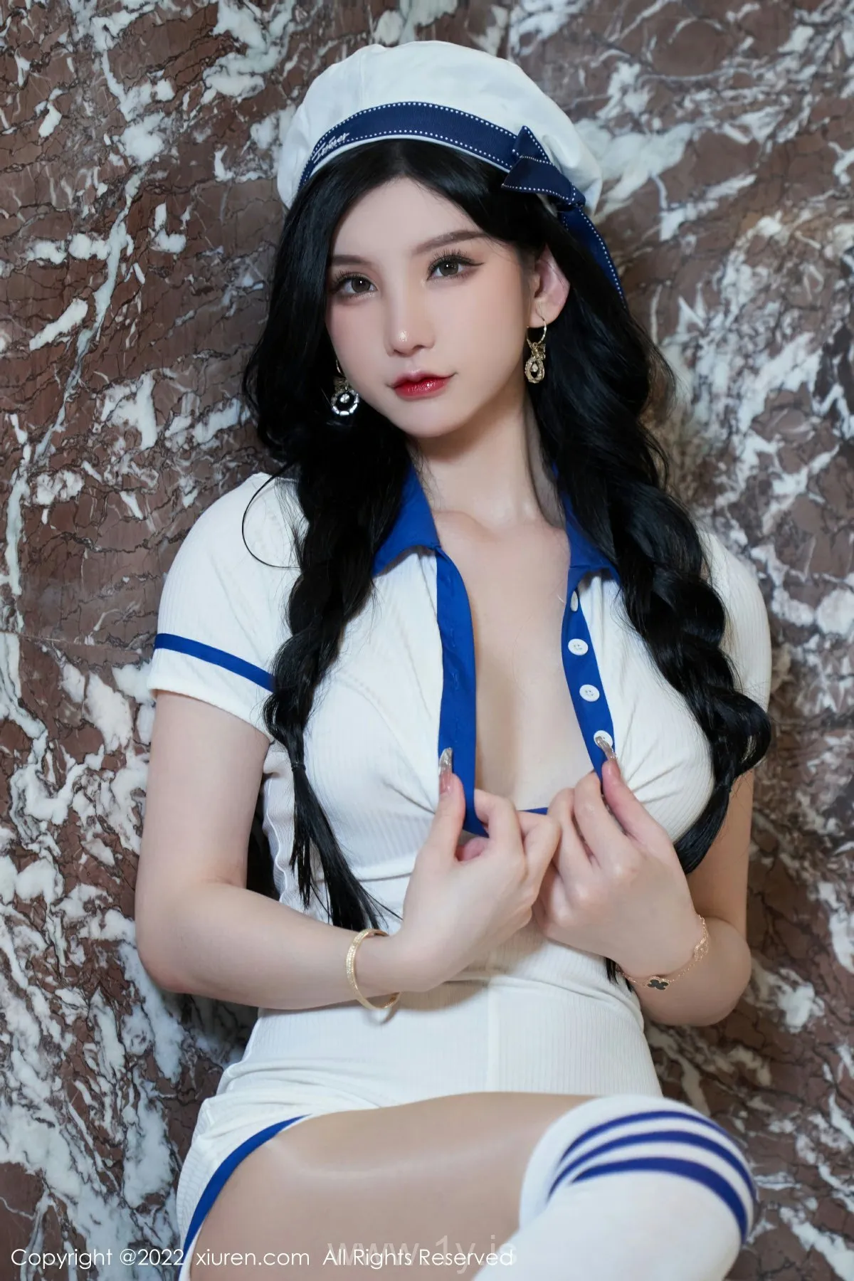 XIUREN(秀人网) No.5397 Nice-looking & Refined Asian Goddess 周于希Sally
