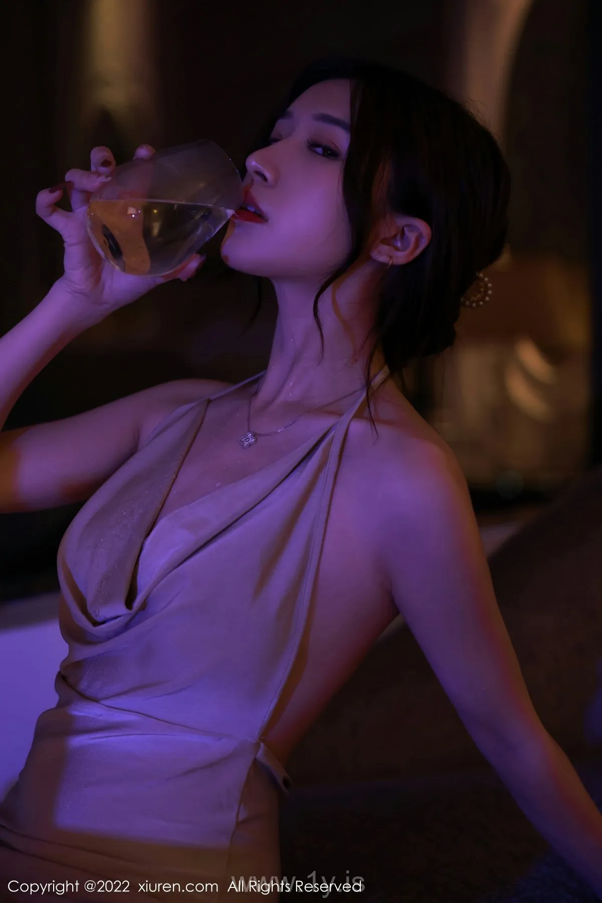 XIUREN(秀人网) No.5400 Classy Asian Model hebe韩心雨