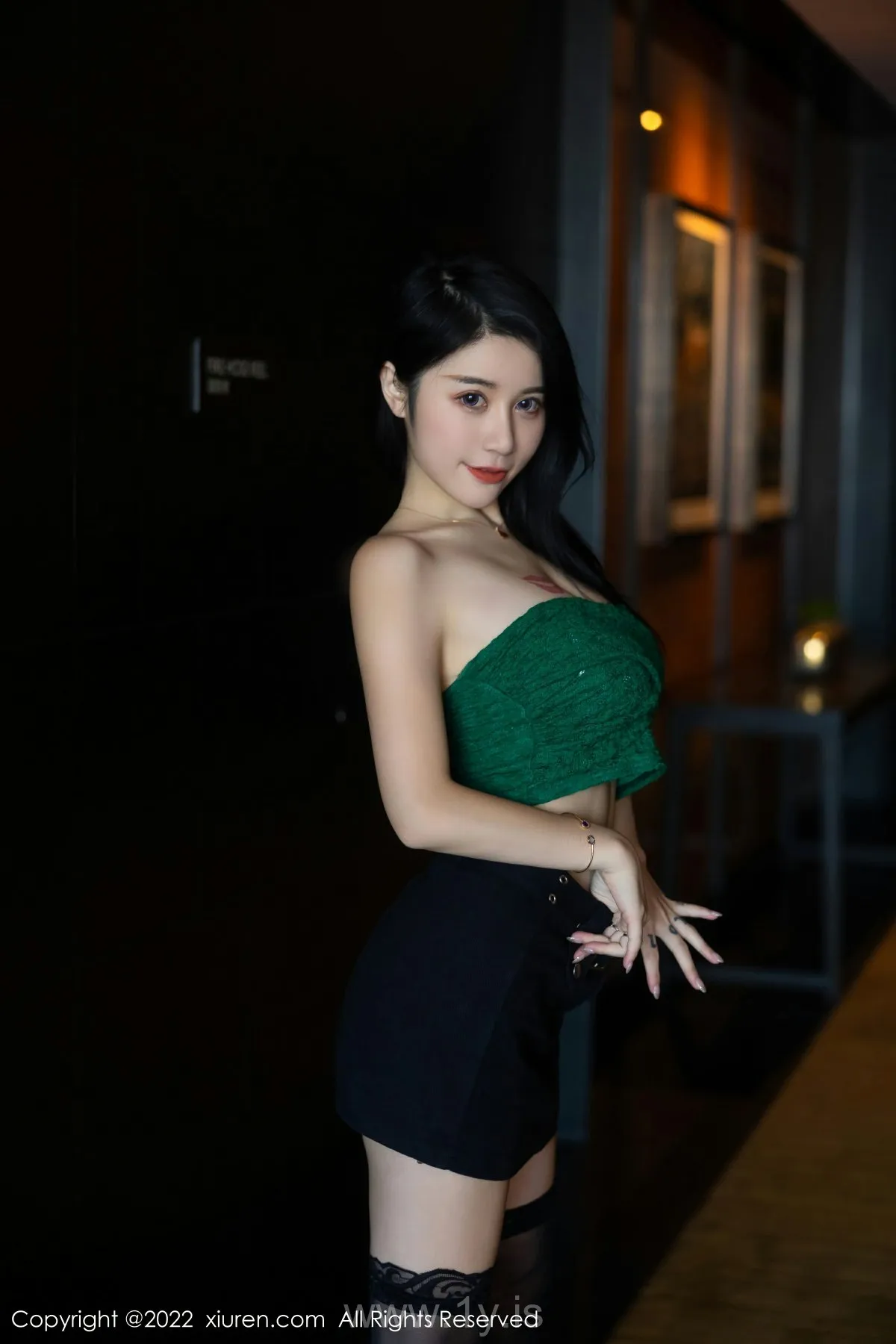 XIUREN(秀人网) No.5455 Stylish Chinese Mature Princess 美七Mia