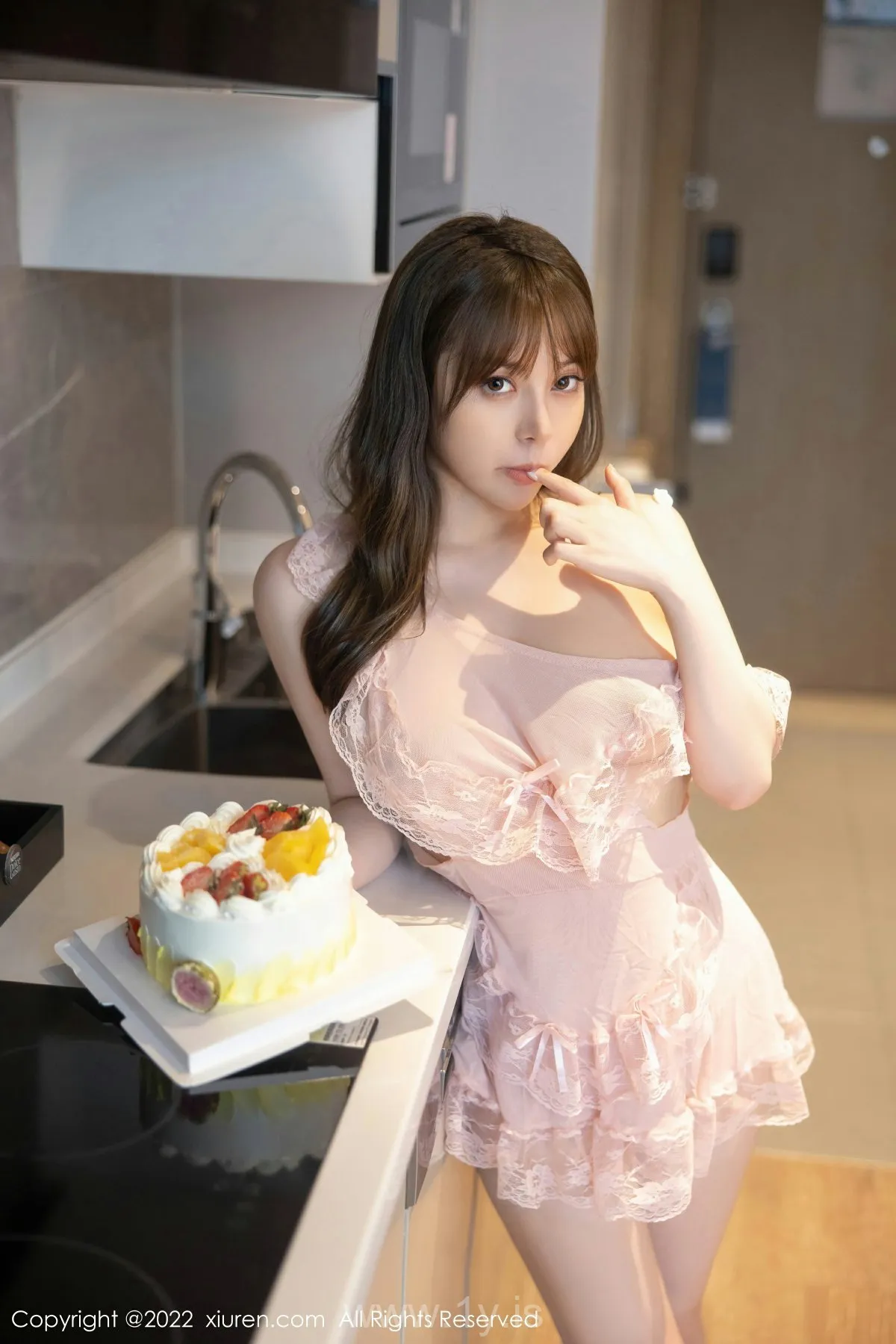 XIUREN(秀人网) No.5497 Lively & Sexy Chinese Homebody Girl 豆瓣酱