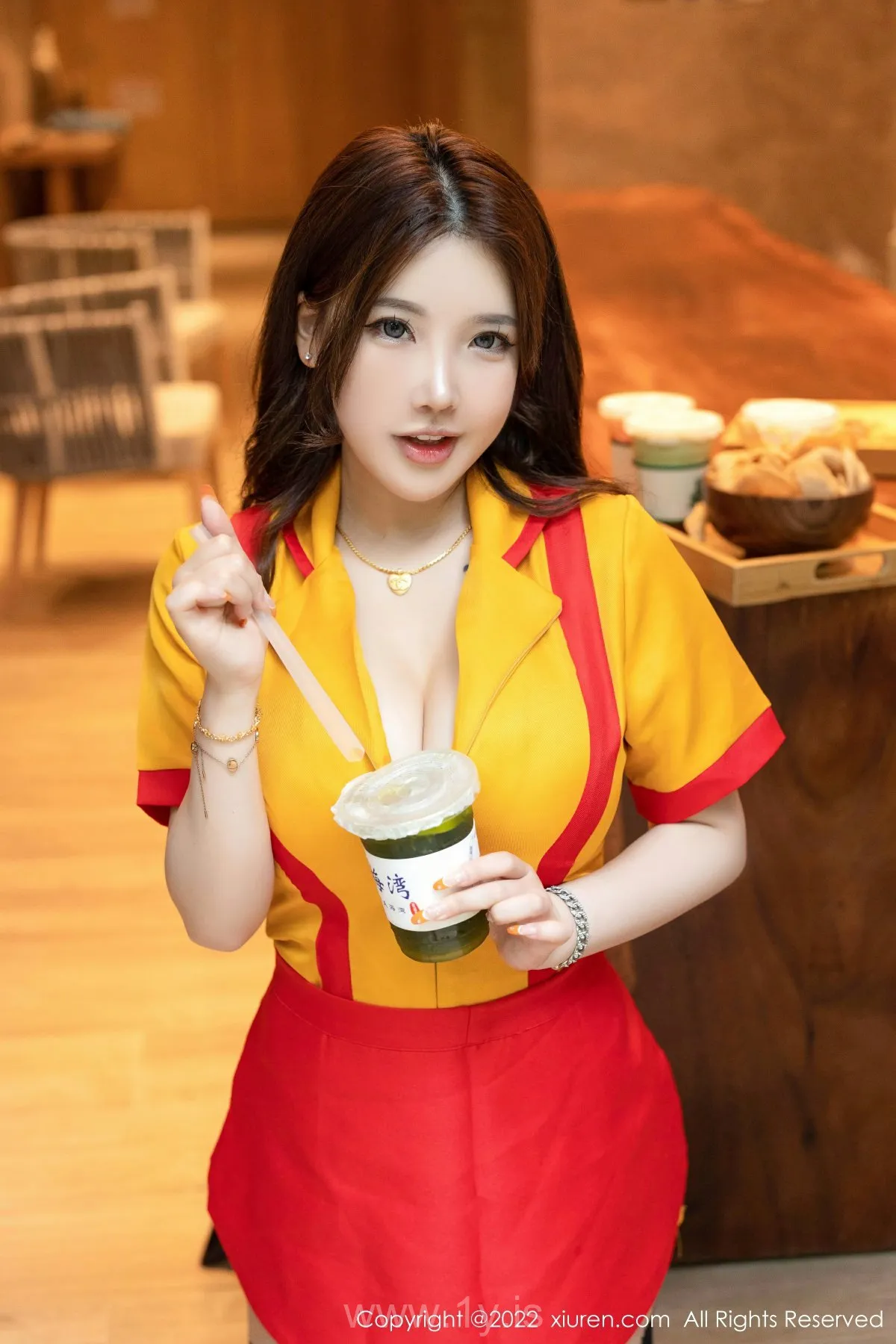 XIUREN(秀人网) No.5509 Stunning & Gorgeous Asian Girl 小海臀Rena