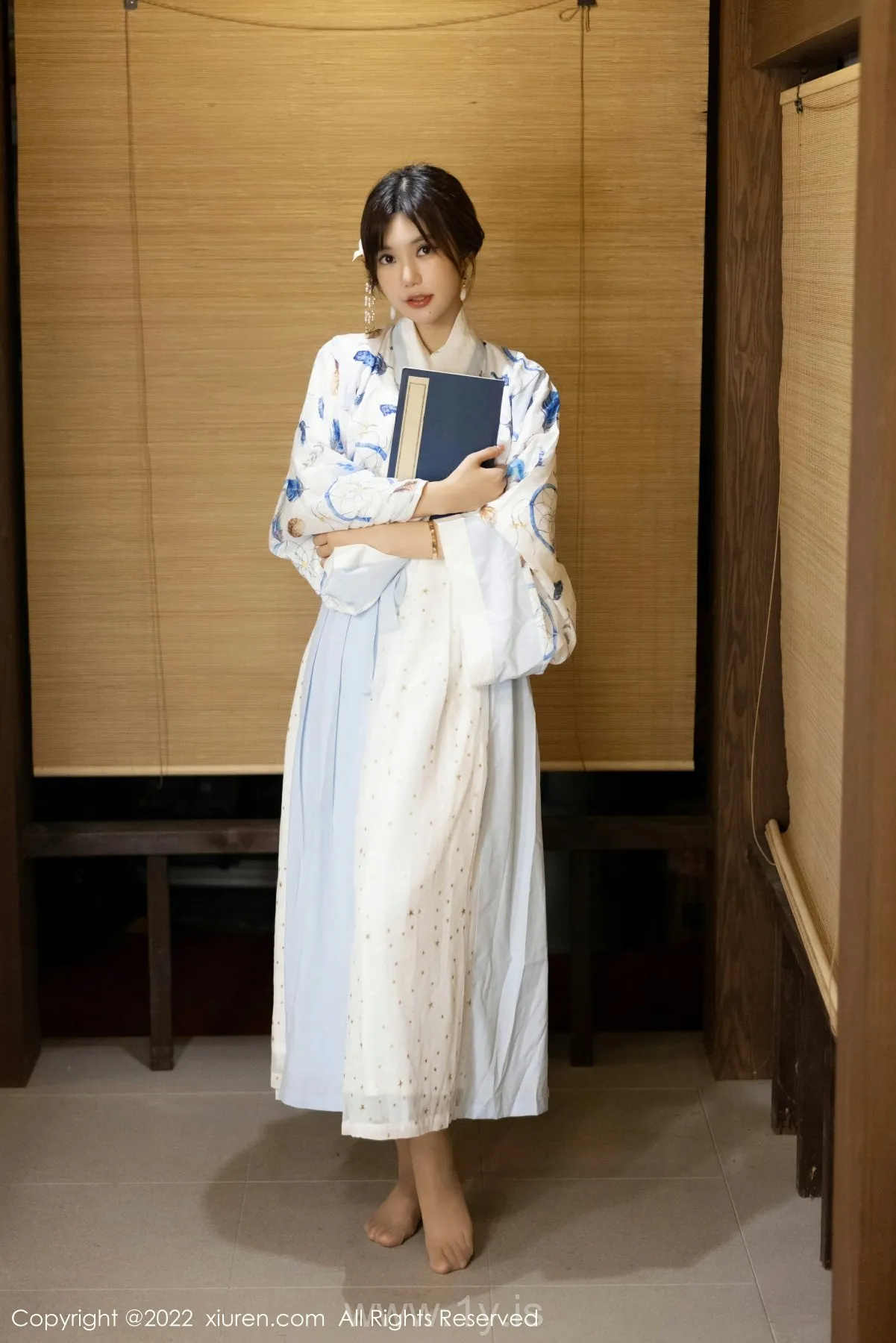 XIUREN(秀人网) No.5569 Gorgeous & Classy Asian Women 绮里嘉ula