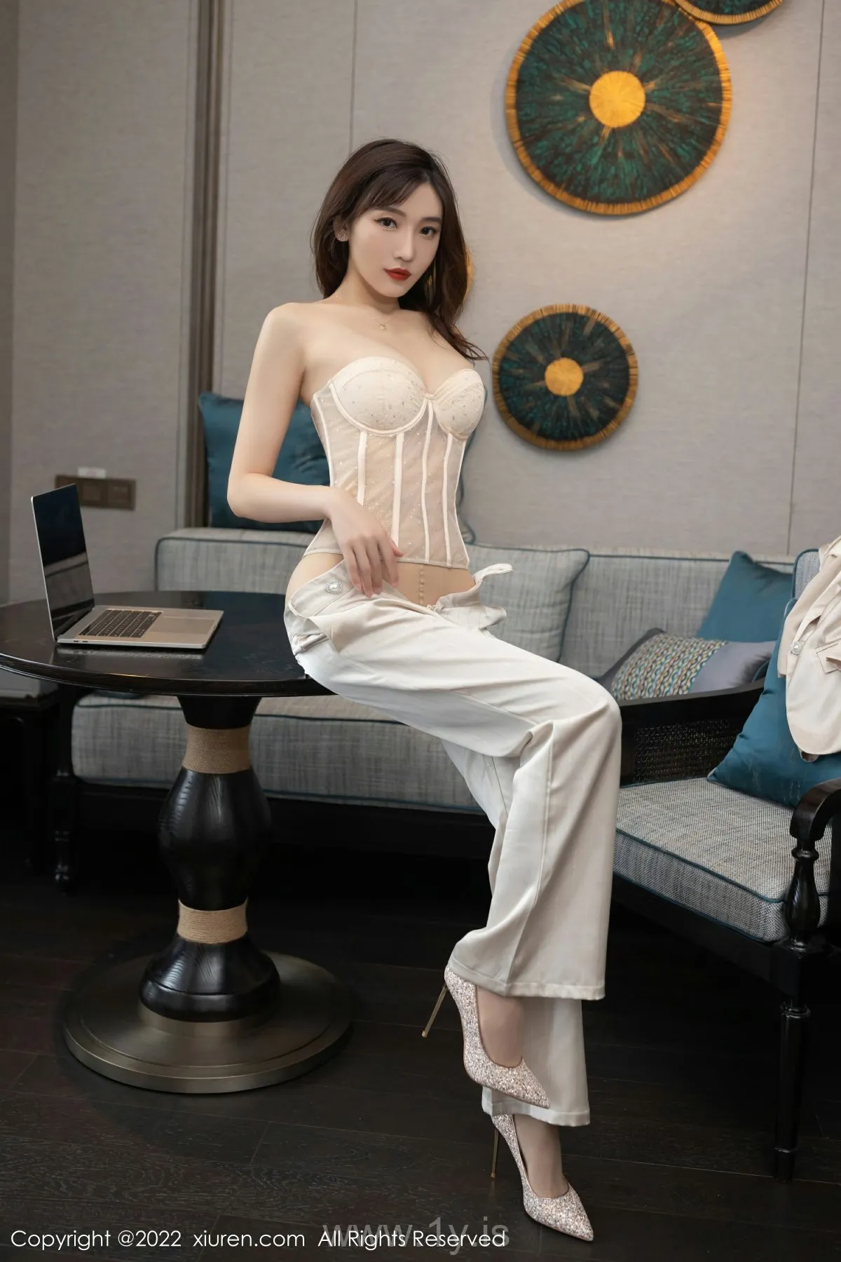 XIUREN(秀人网) No.5594 Pretty & Charming Chinese Girl 陆萱萱