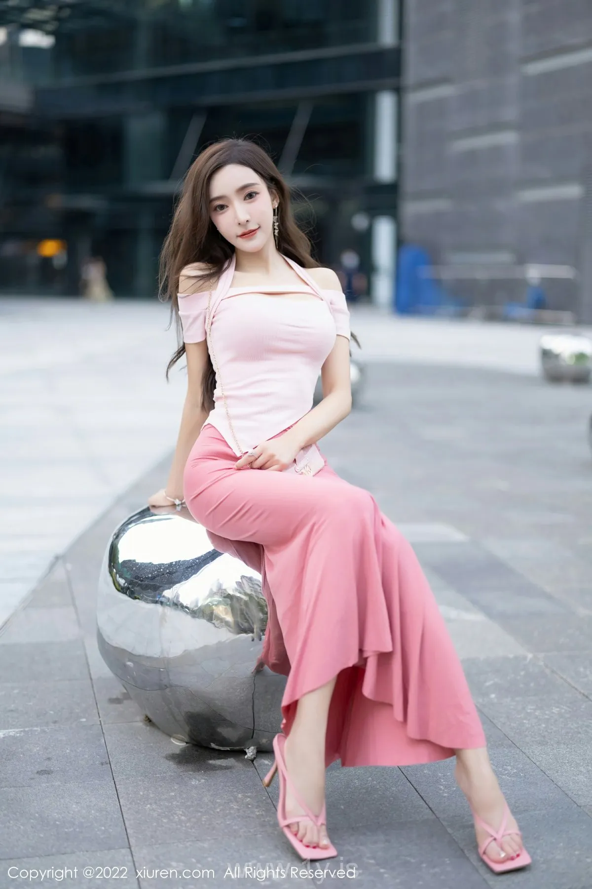 XIUREN(秀人网) No.5601 Slim & Gorgeous Chinese Hottie 王馨瑶yanni