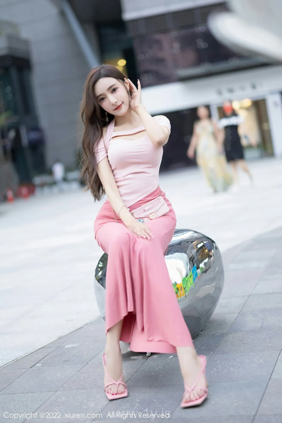 XIUREN(秀人网) No.5601 Slim & Gorgeous Chinese Hottie 王馨瑶yanni