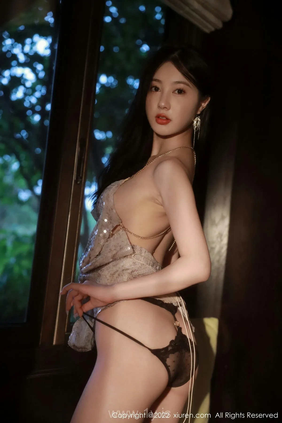 XIUREN(秀人网) No.5632 Good-looking & Slender Asian Mature Princess 谢晚晚