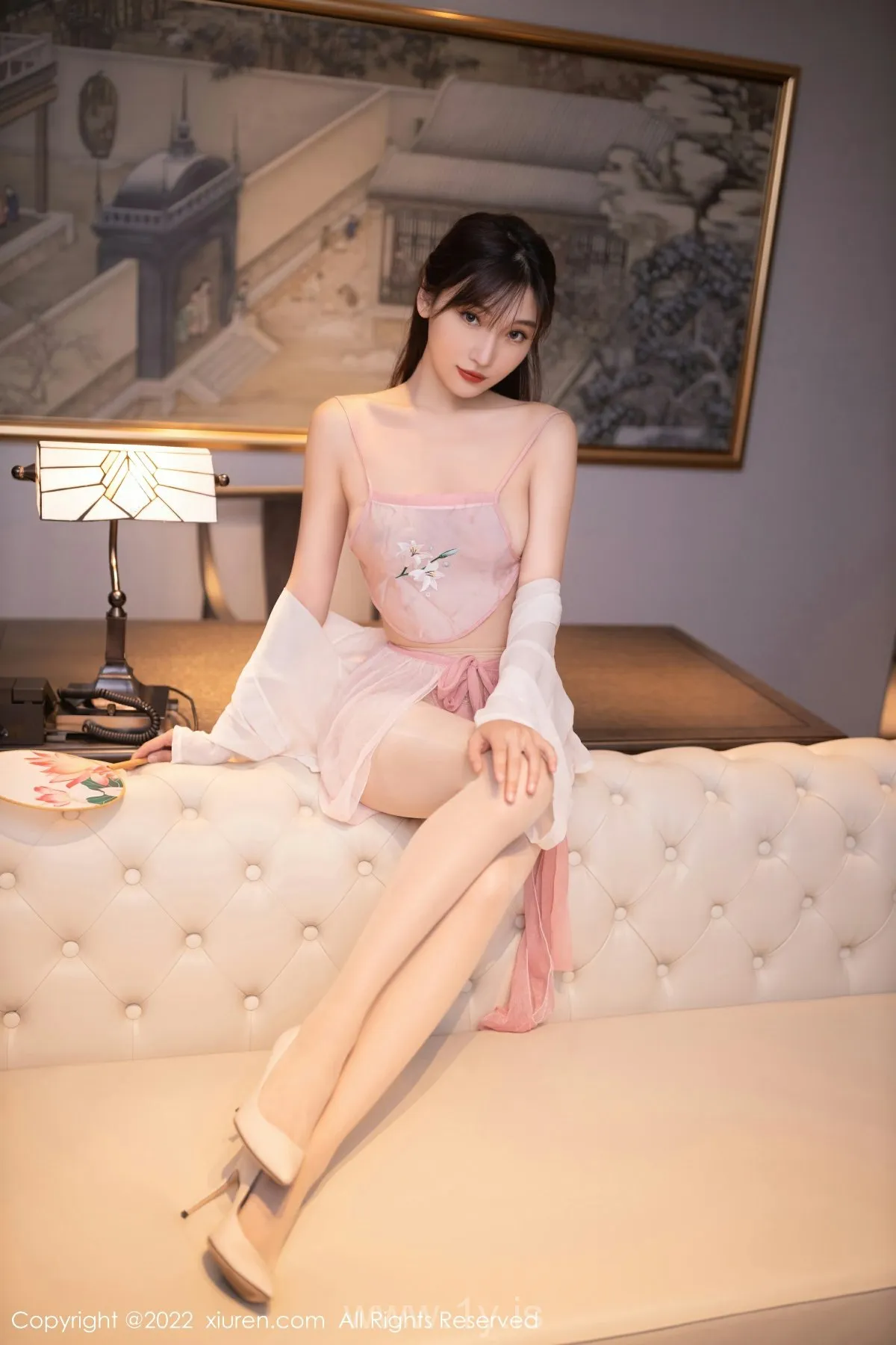 XIUREN(秀人网) No.5666 Adorable & Well Done Asian Mature Princess 陆萱萱