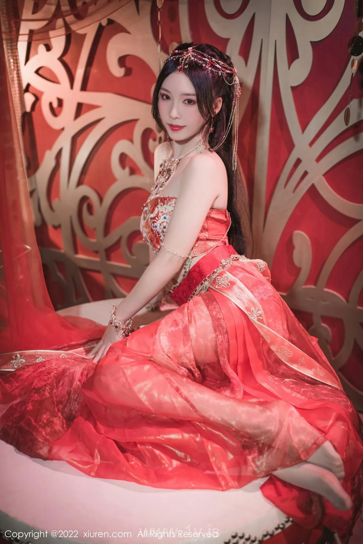 XIUREN(秀人网) No.5699 Graceful & Good-looking Asian Cutie 利世