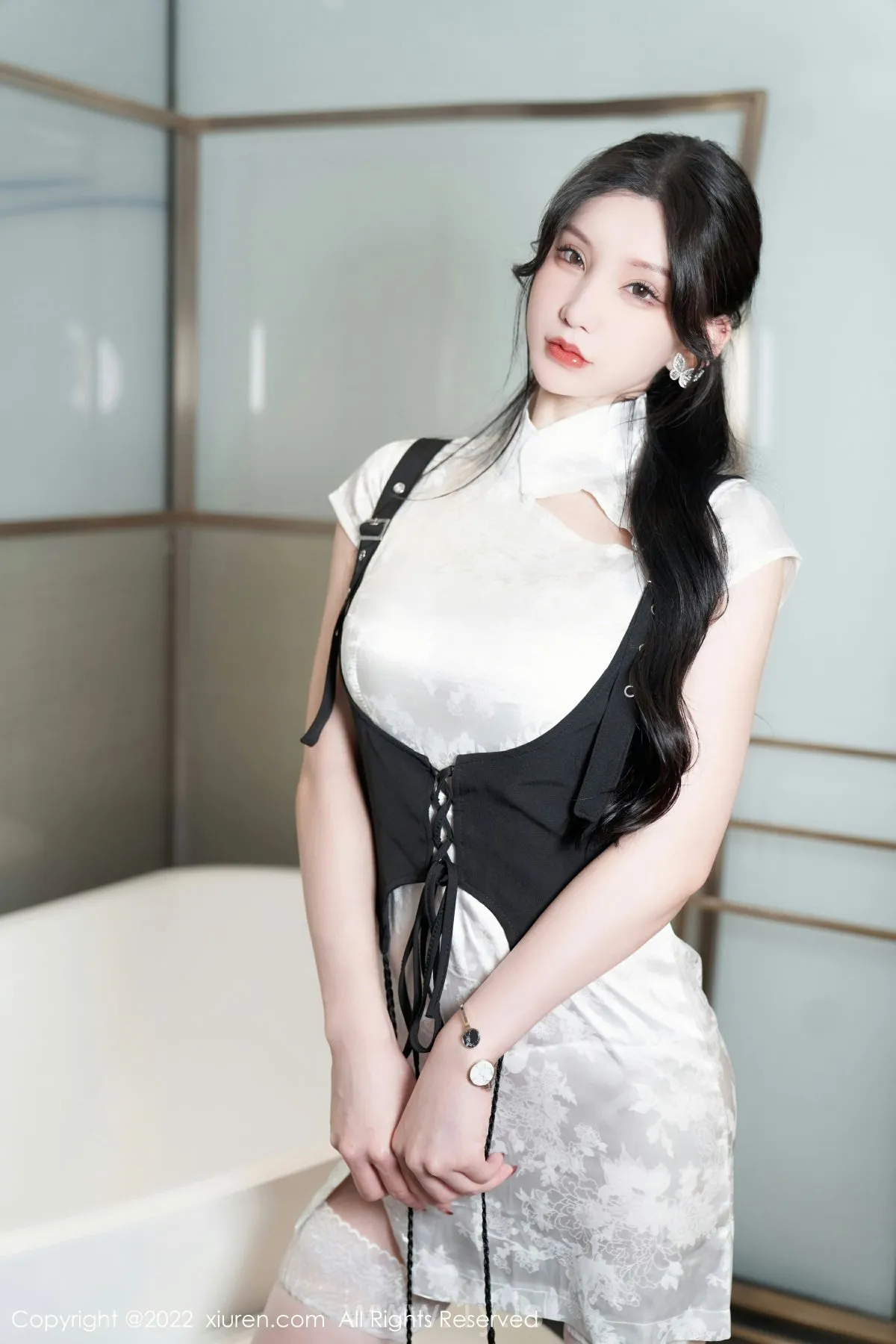 XIUREN(秀人网) No.5701 Attractive & Refined Chinese Homebody Girl 周于希Sally