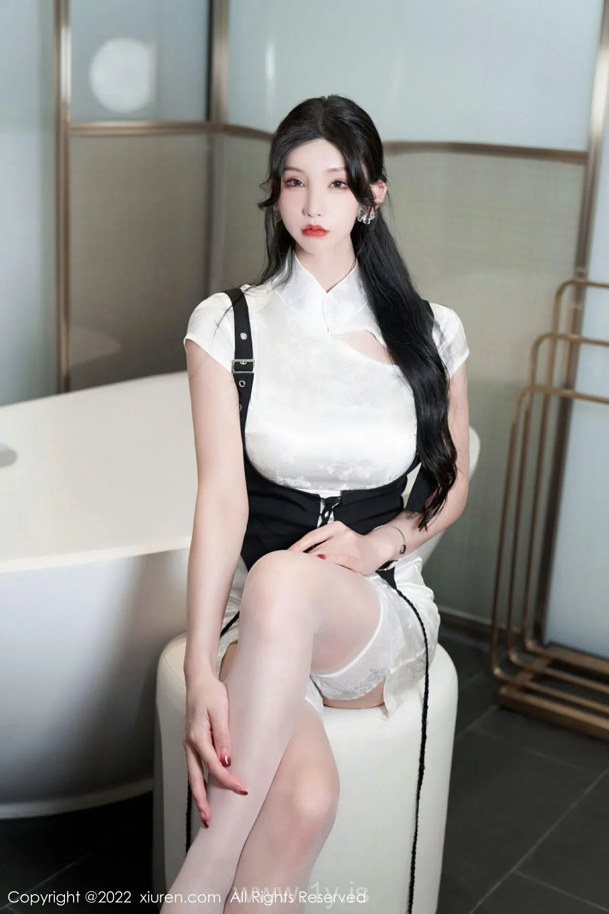 XIUREN(秀人网) No.5701 Attractive & Refined Chinese Homebody Girl 周于希Sally