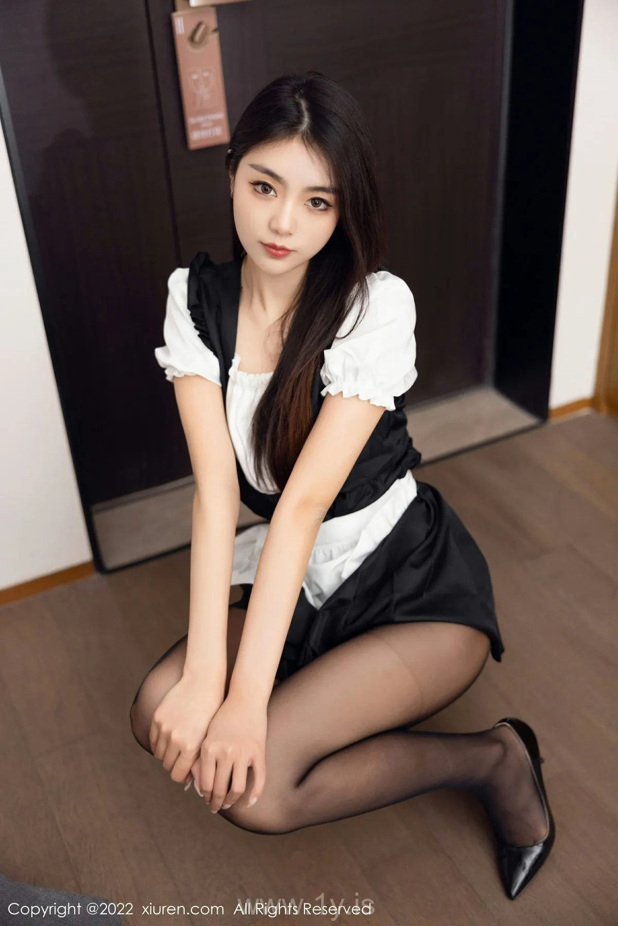 XIUREN(秀人网) No.5706 Sexy & Pretty Chinese Hottie 可樂Vicky