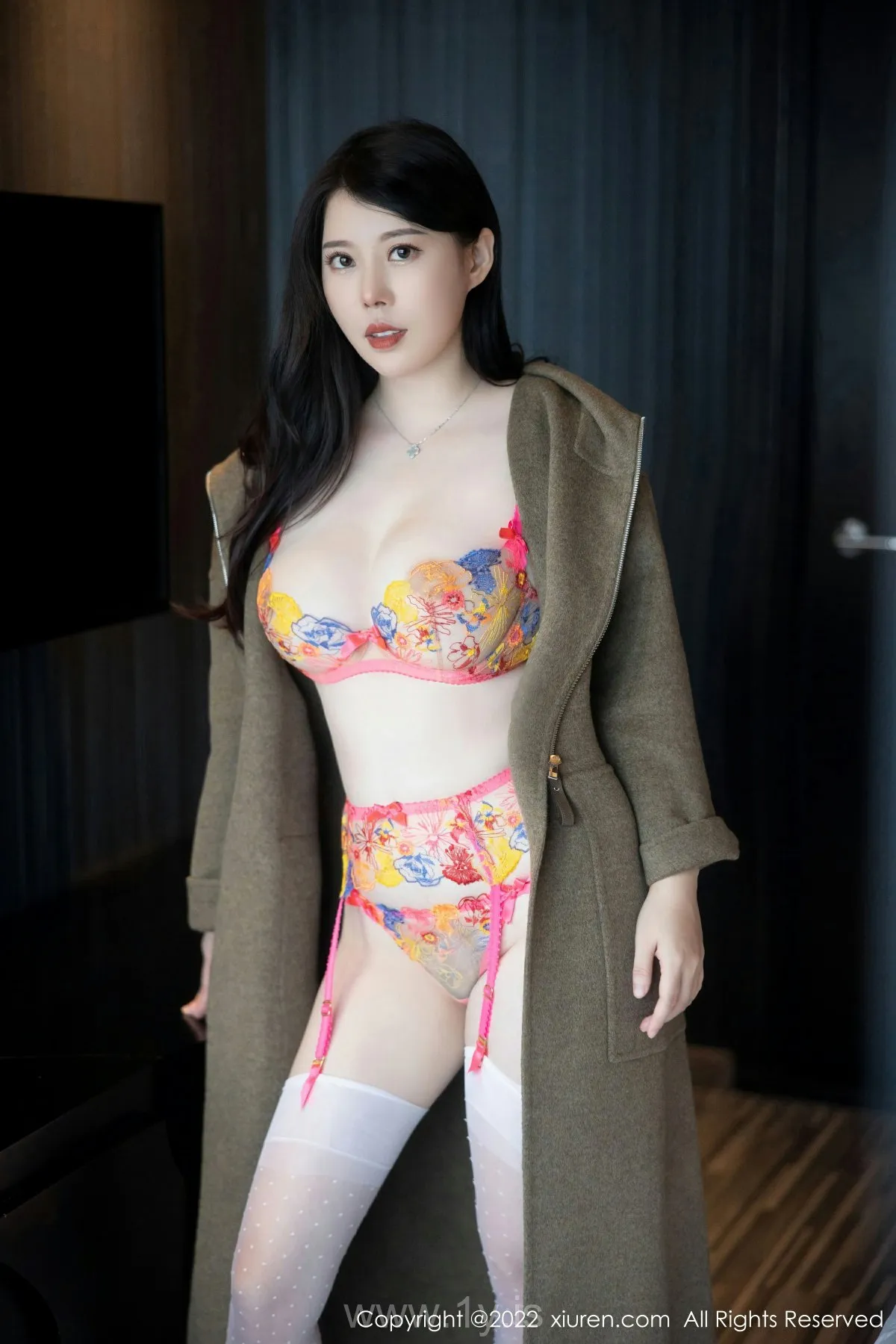 XIUREN(秀人网) No.5723 Attractive & Elegant Asian Teen 白茹雪
