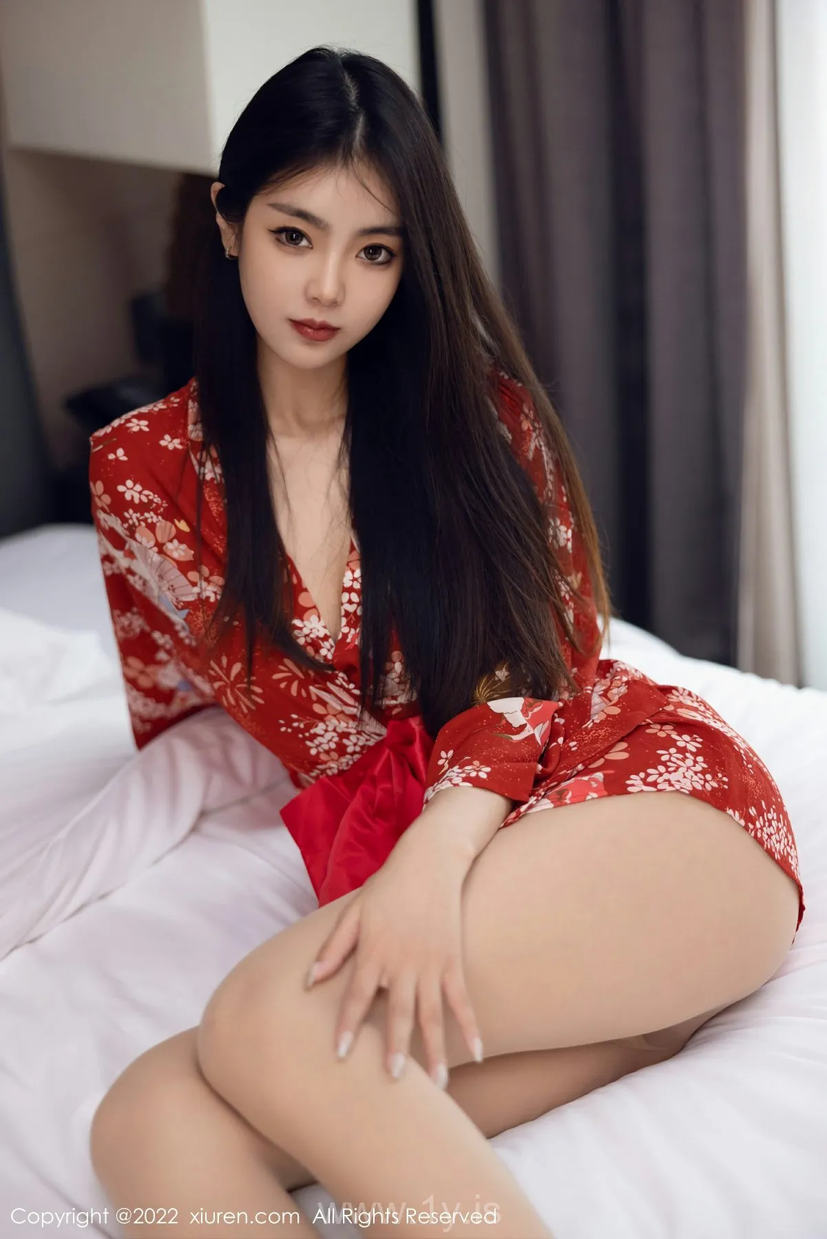 XIUREN(秀人网) No.5736 Stunning & Classy Chinese Mature Princess 可樂Vicky