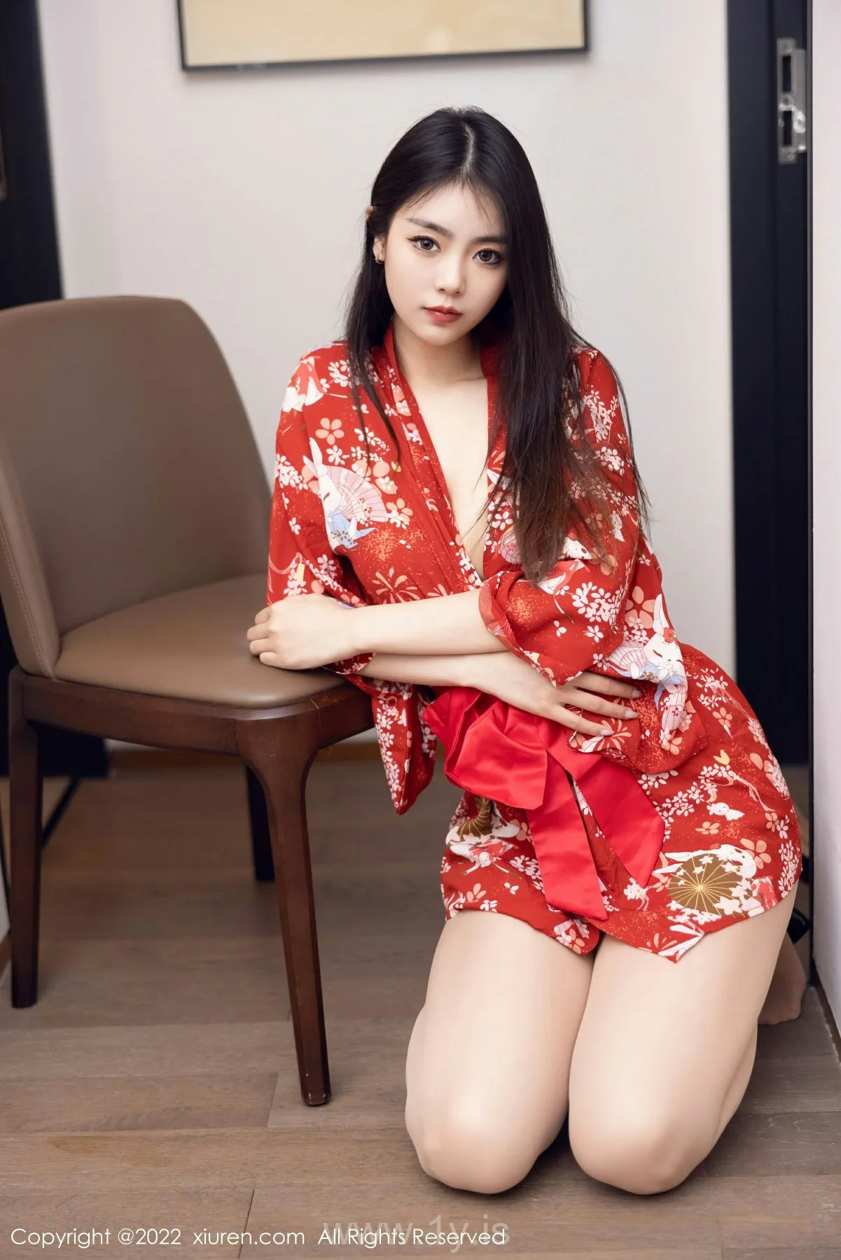 XIUREN(秀人网) No.5736 Stunning & Classy Chinese Mature Princess 可樂Vicky