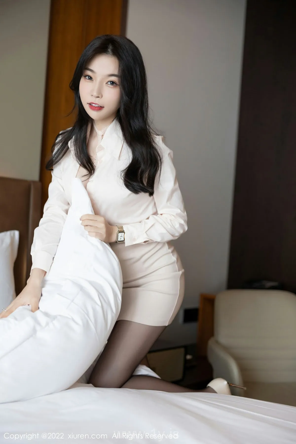 XIUREN(秀人网) No.5737 Charming & Exquisite Asian Goddess 徐莉芝Booty